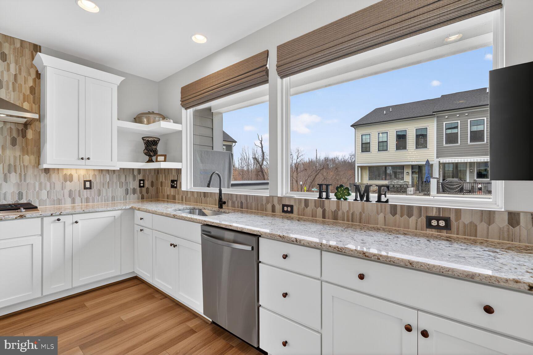 BELMONT BAY - Residential