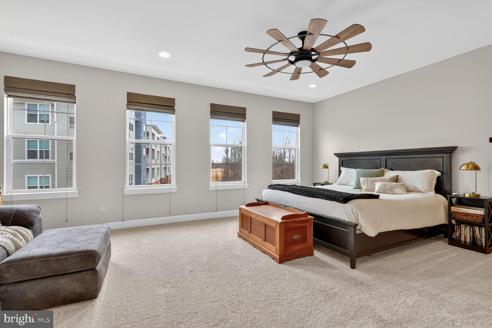 BELMONT BAY - Residential