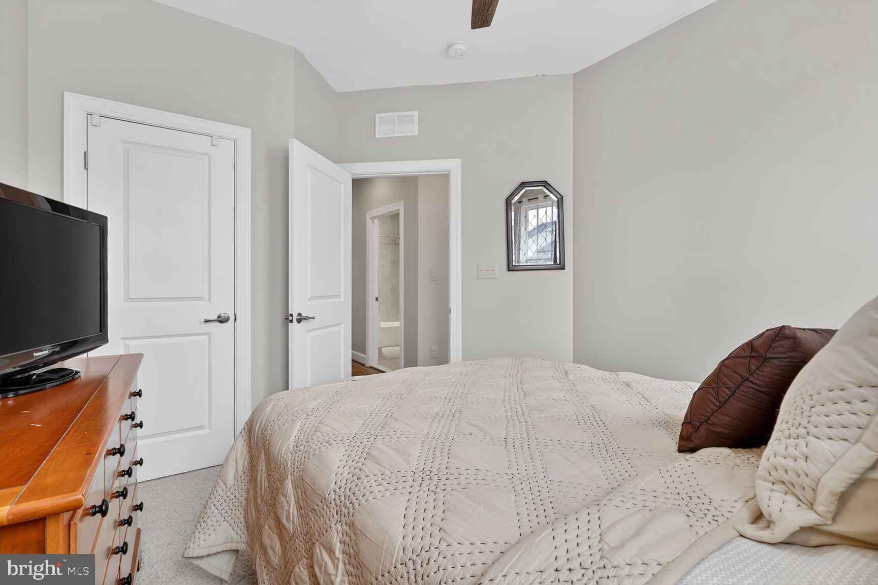 BELMONT BAY - Residential