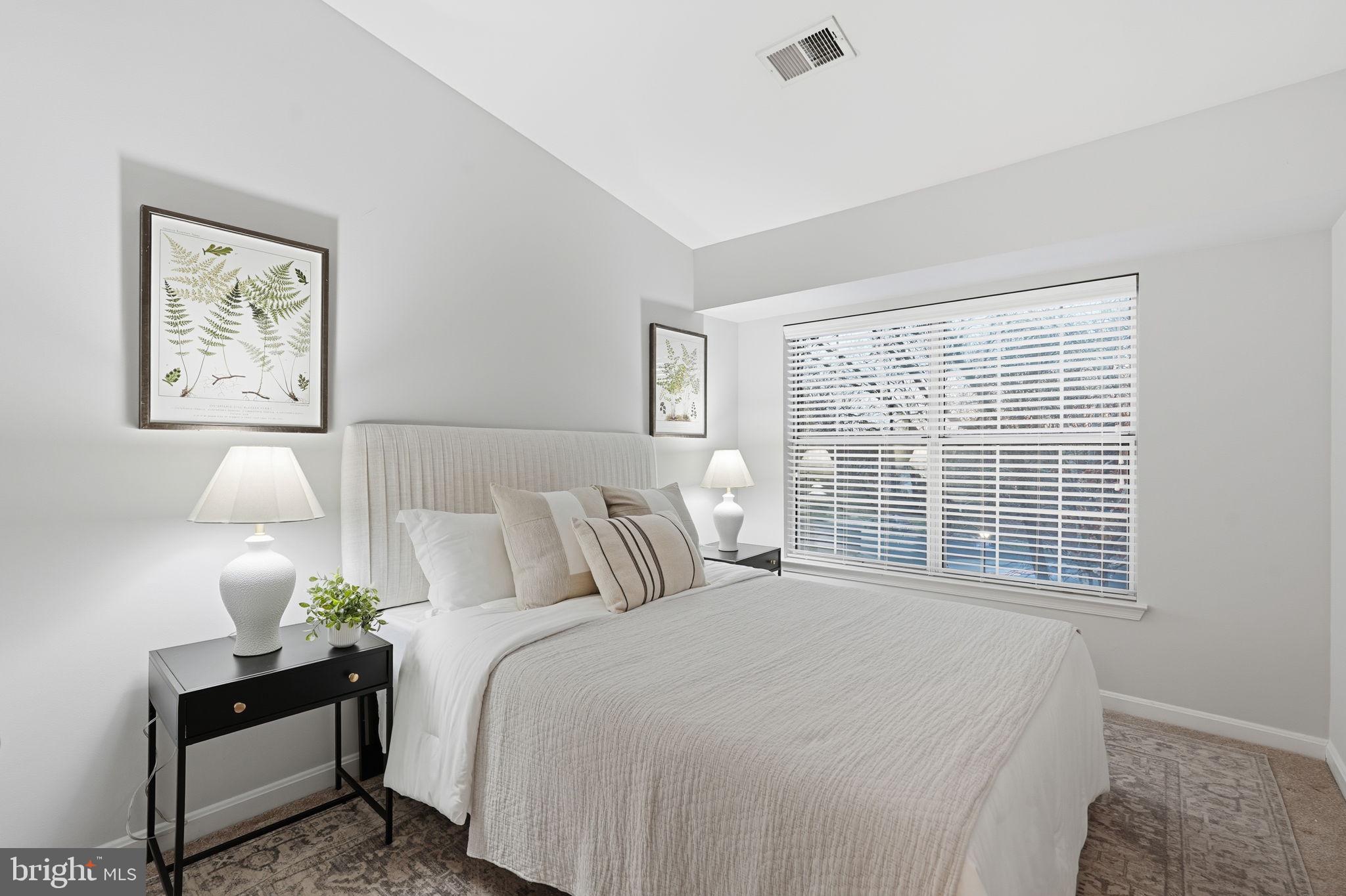 LIFESTYLE AT SULLY STATION - Residential