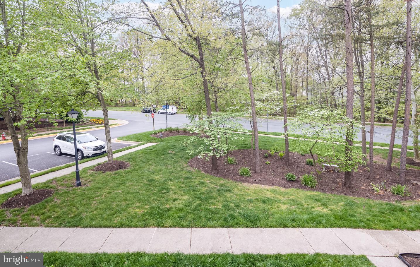 LIFESTYLE AT SULLY STATION - Residential