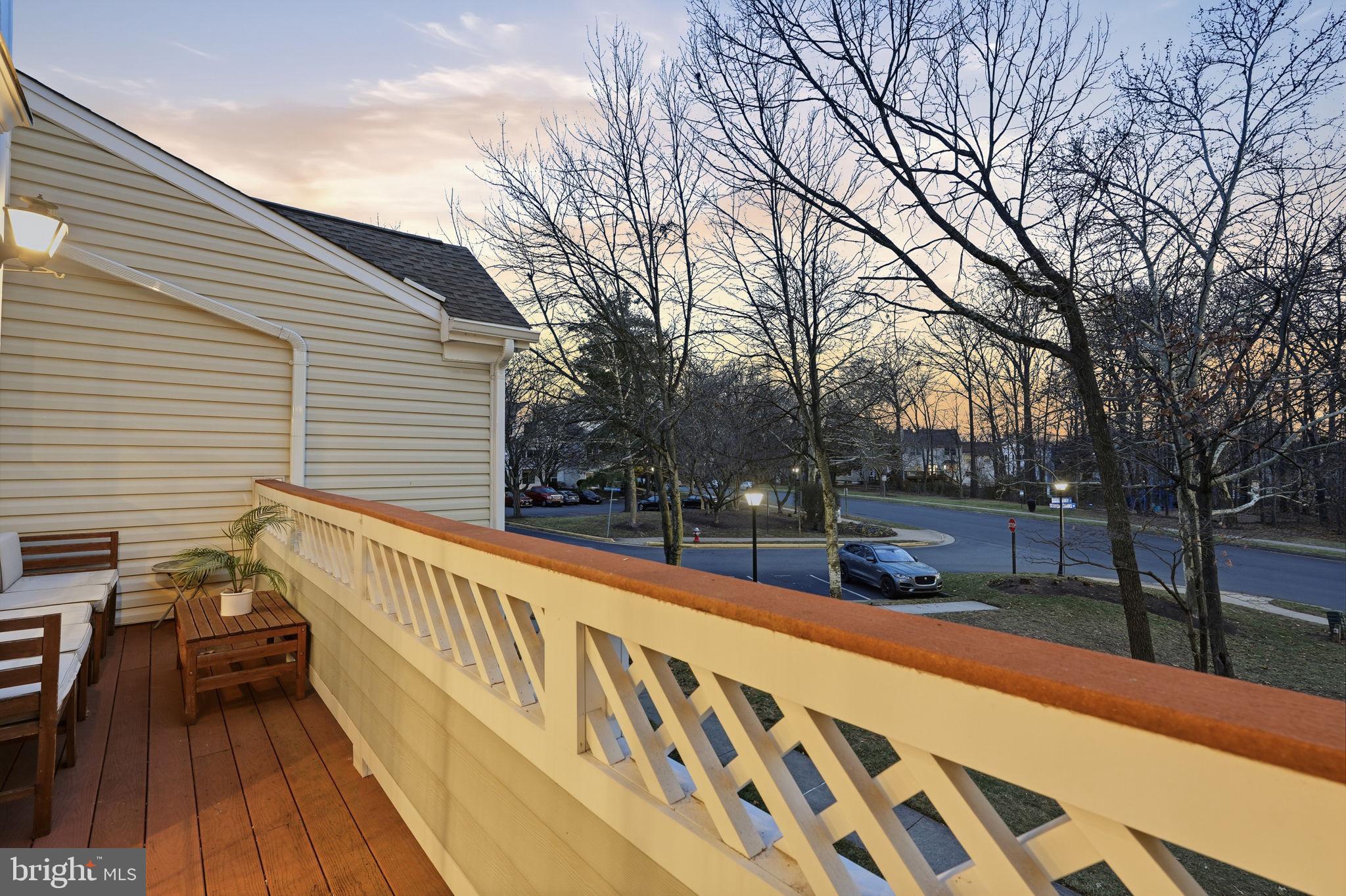 LIFESTYLE AT SULLY STATION - Residential