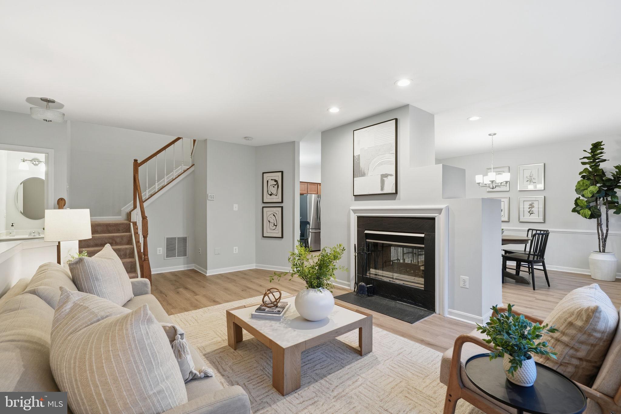 LIFESTYLE AT SULLY STATION - Residential