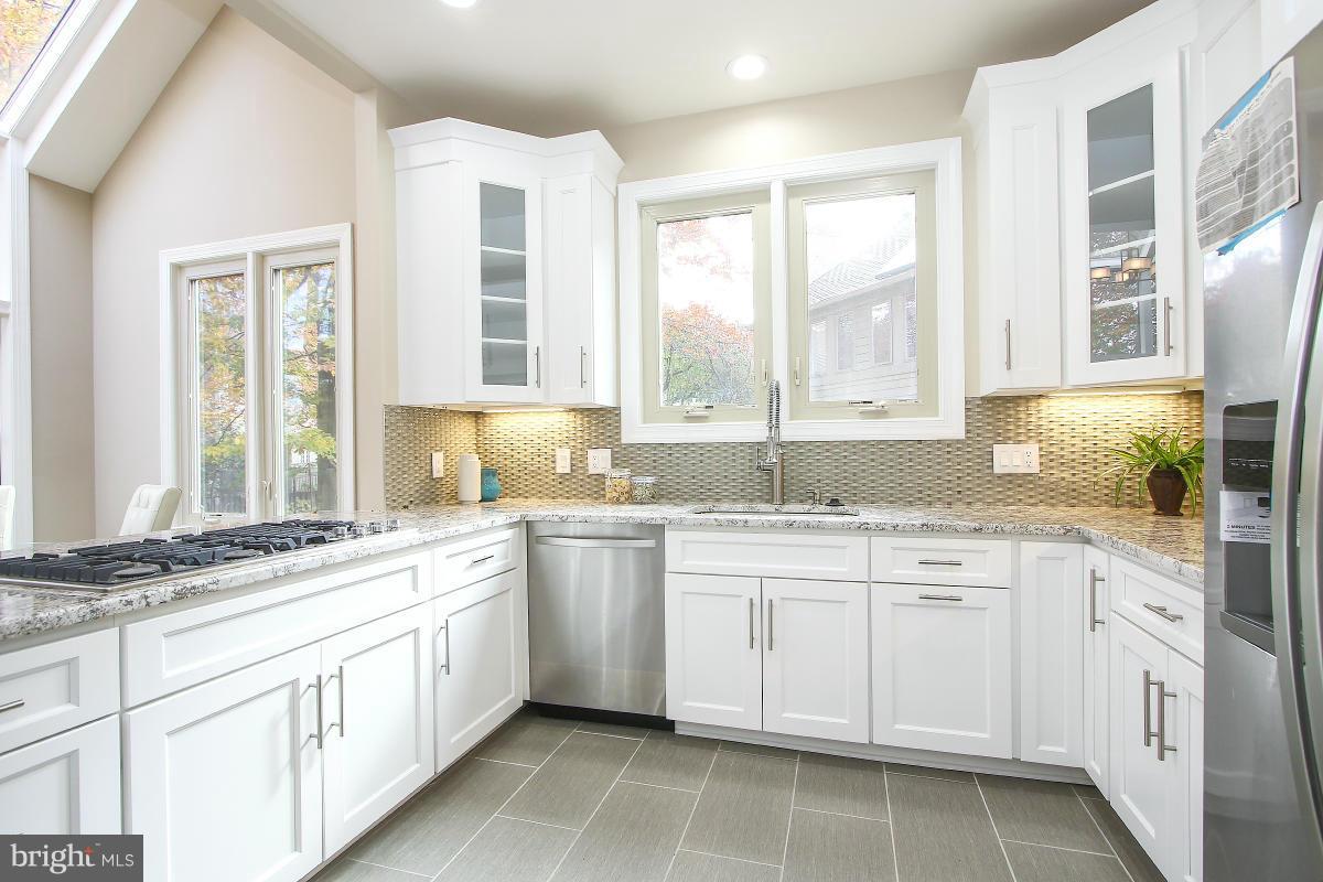 LOCUST RIDGE - Residential