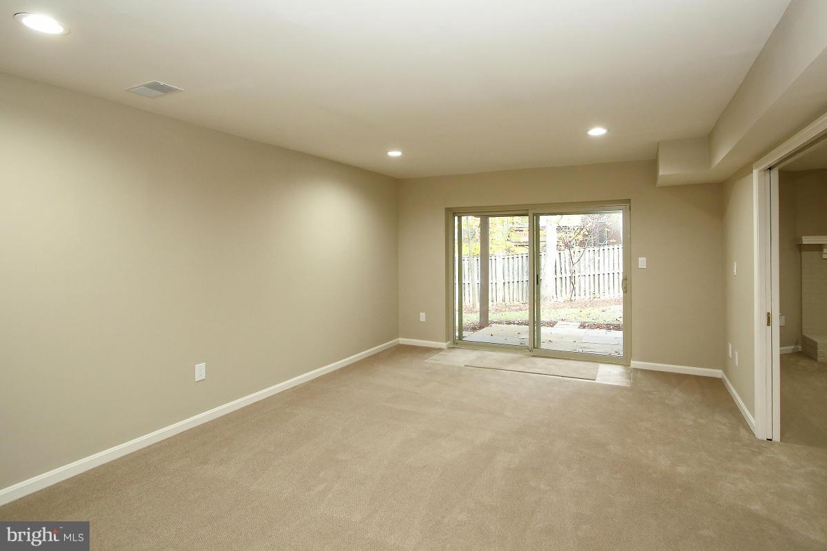 LOCUST RIDGE - Residential