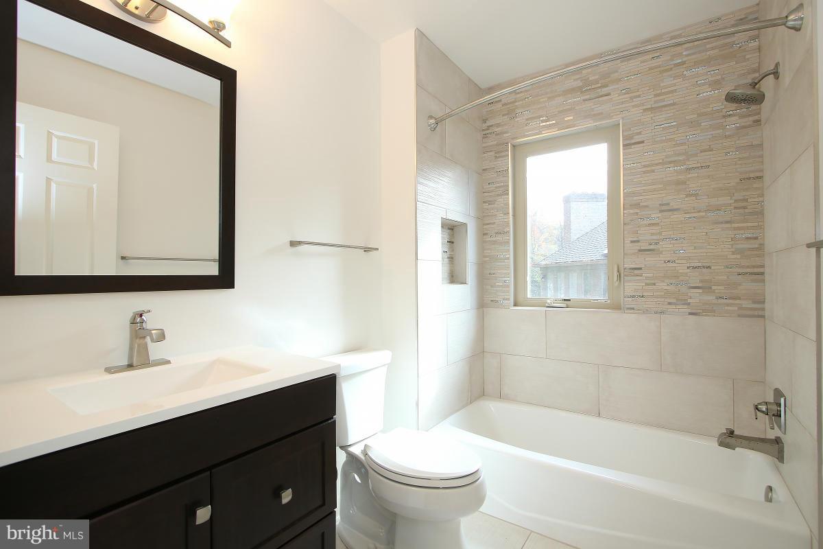 LOCUST RIDGE - Residential