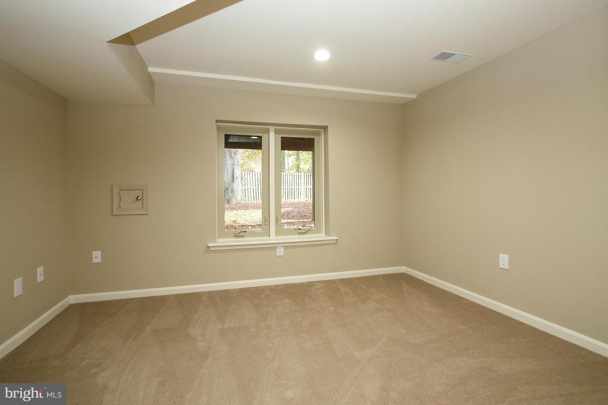 LOCUST RIDGE - Residential