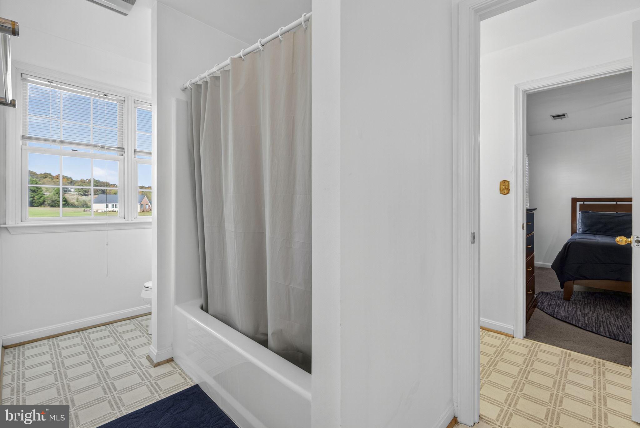 ASHLAND MEADOWS - Residential