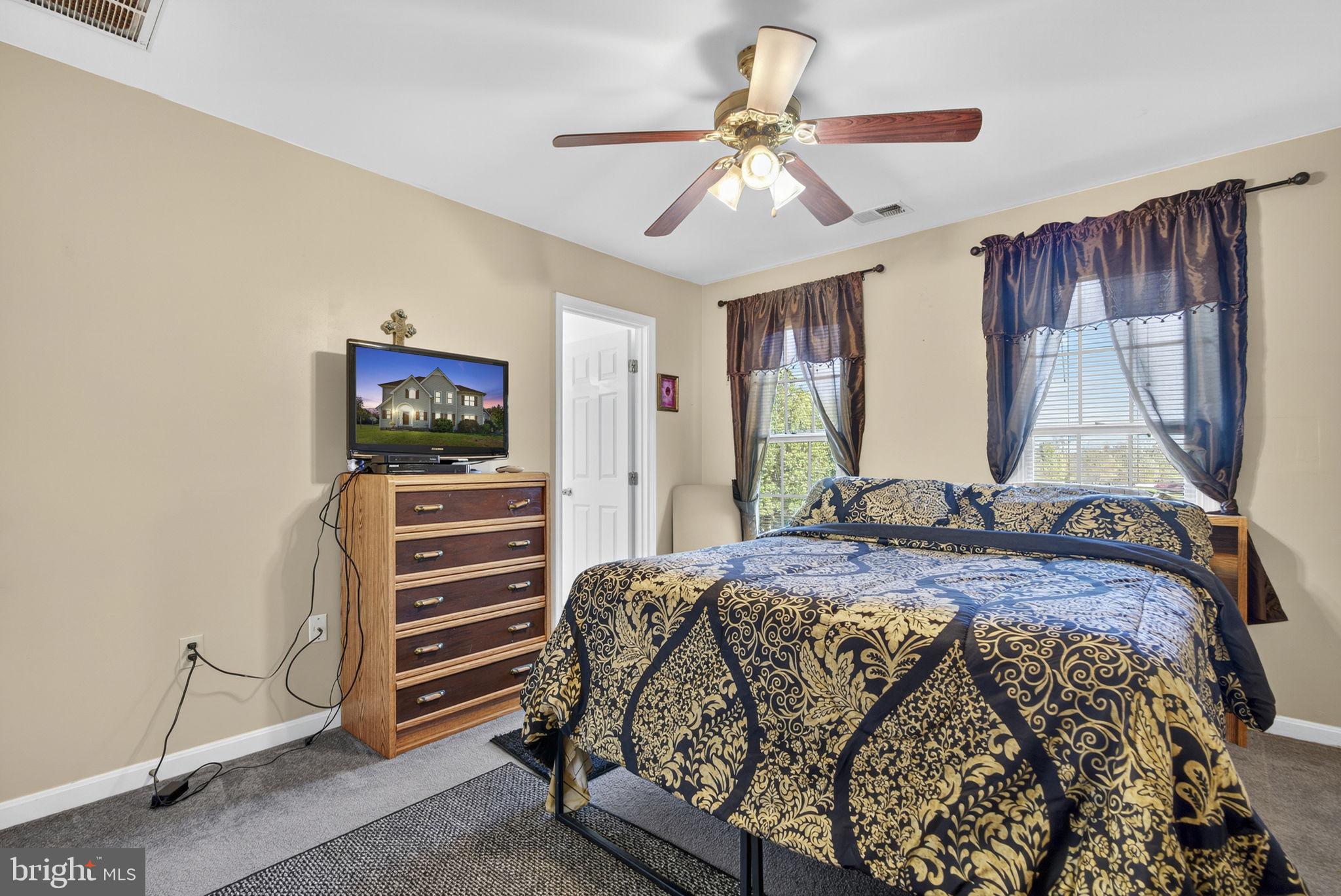 ASHLAND MEADOWS - Residential