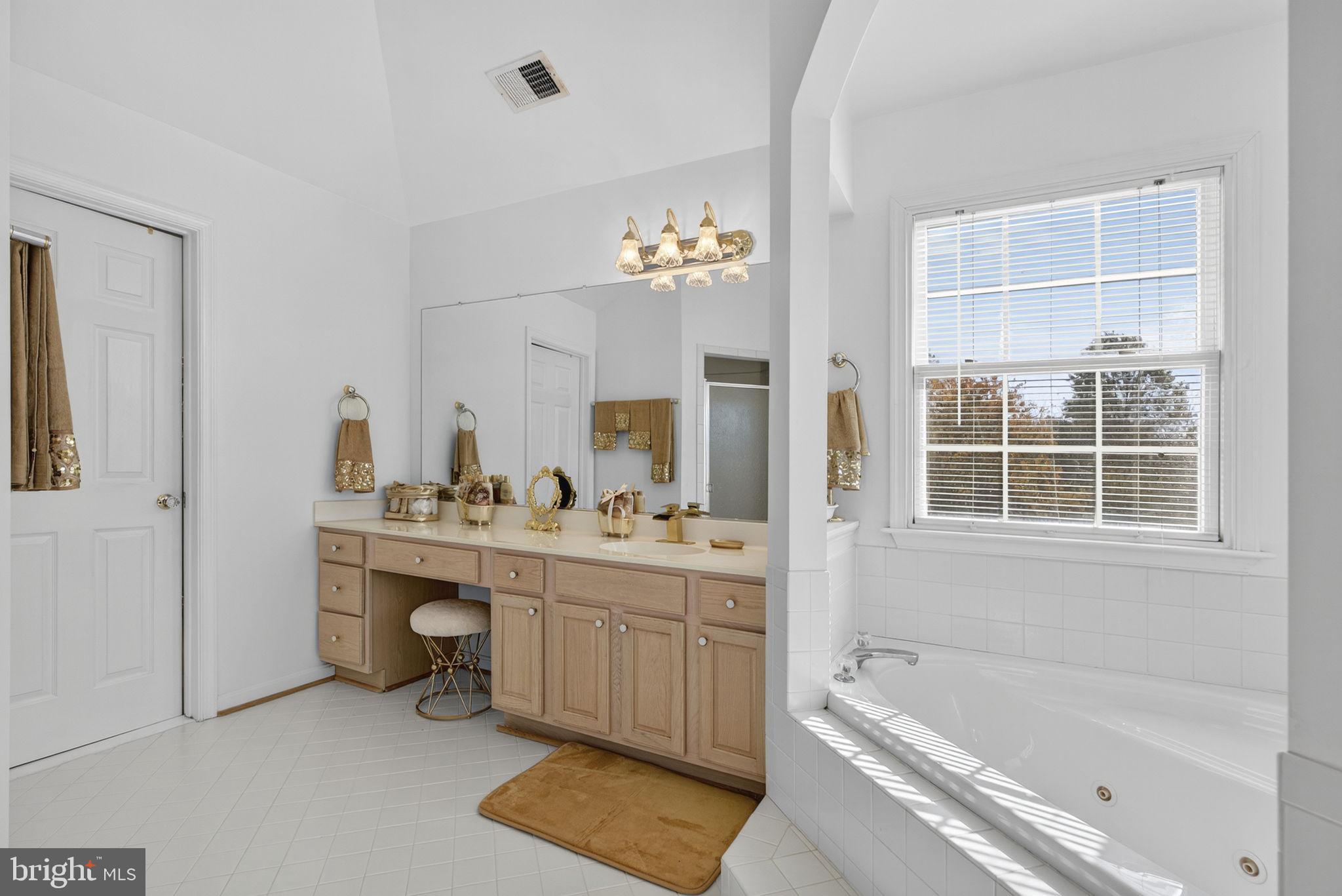 ASHLAND MEADOWS - Residential