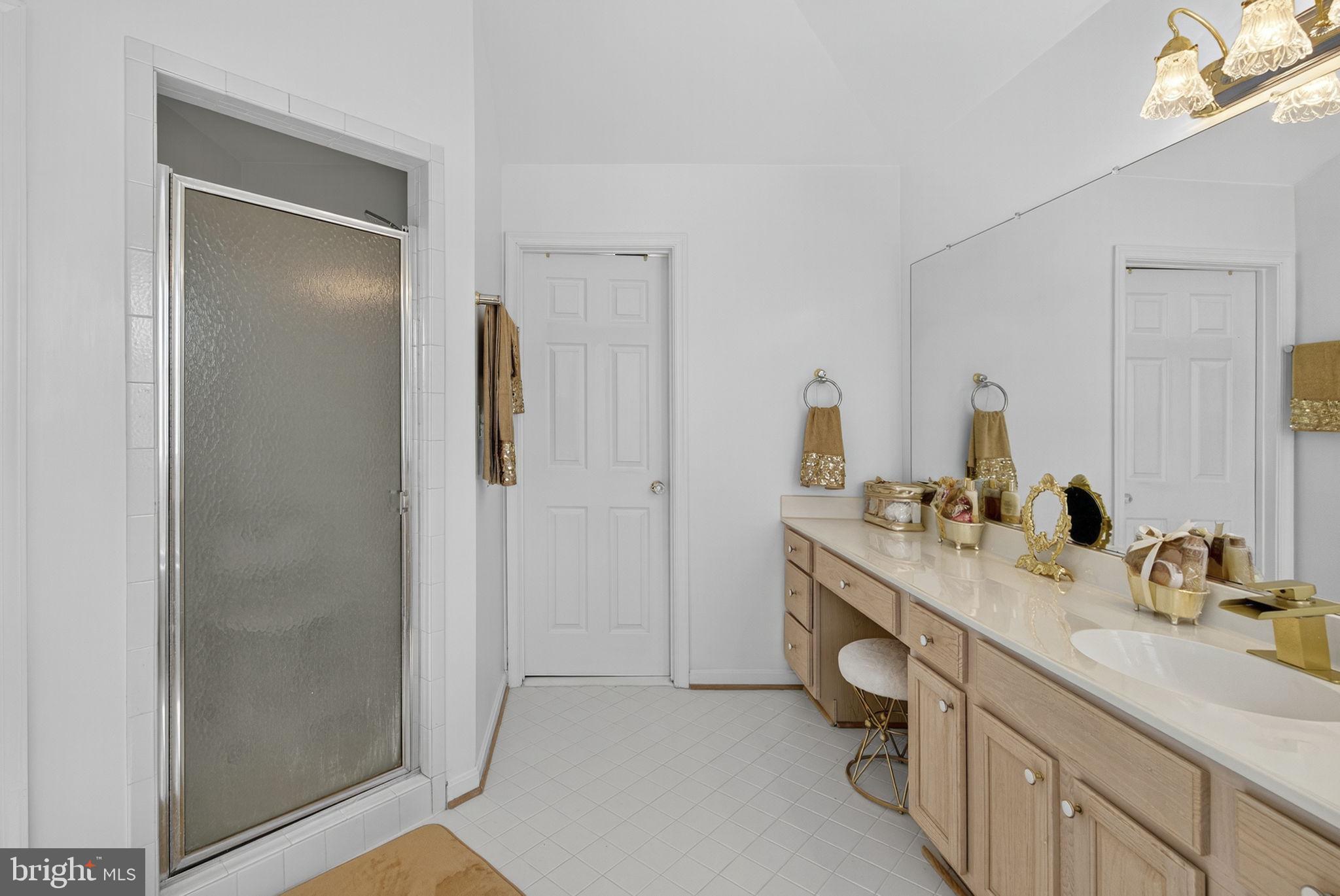 ASHLAND MEADOWS - Residential