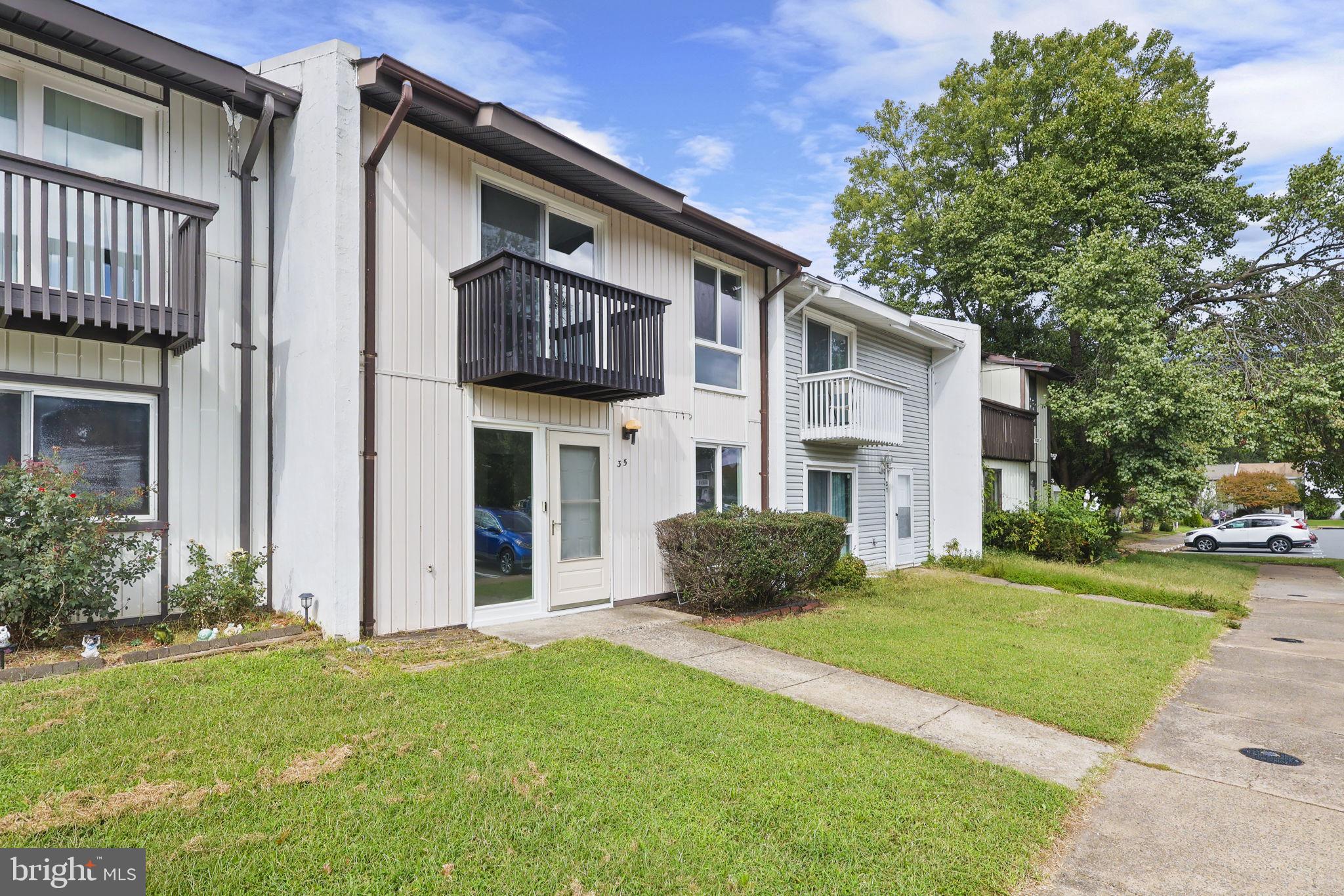 35 MONARCH DRIVE