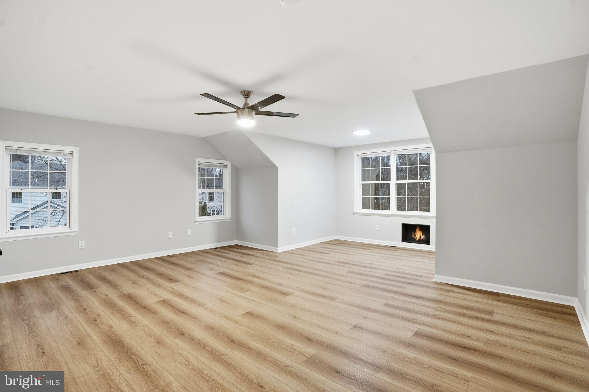 ELKINS PARK - Residential