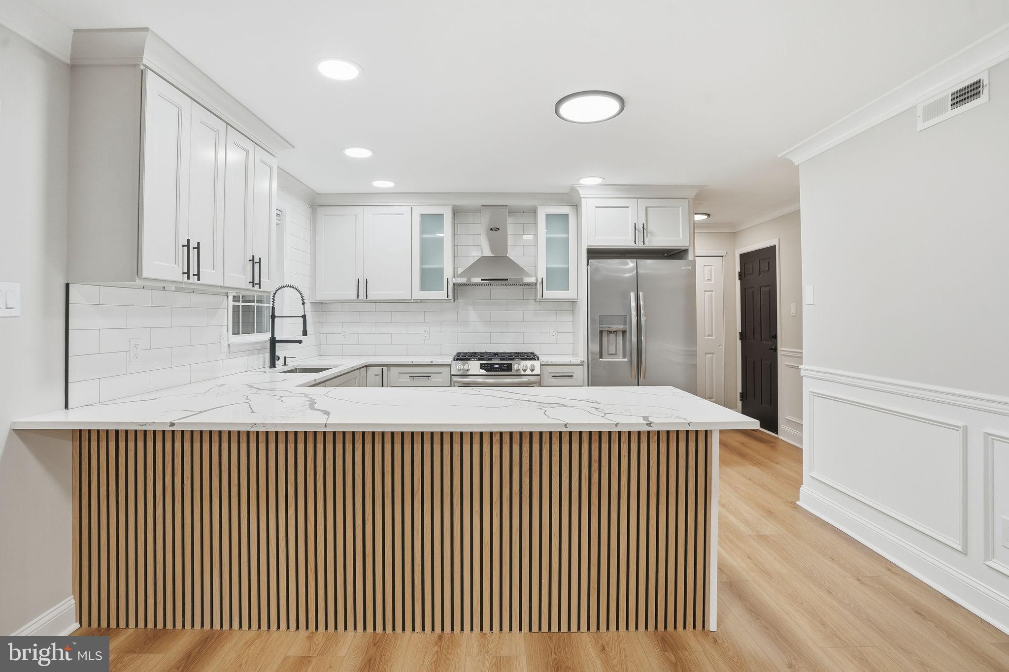 ELKINS PARK - Residential