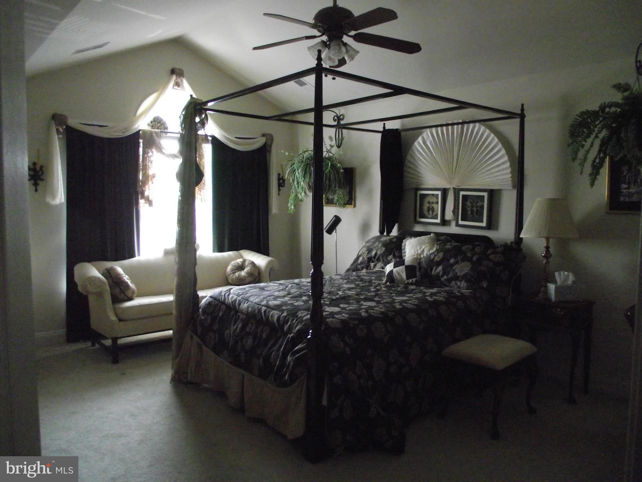 DOMINION VALLEY COUNTRY CLUB - Residential Lease