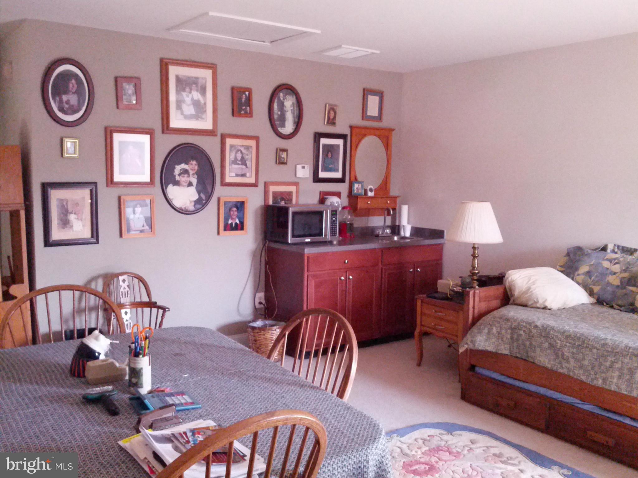 DOMINION VALLEY COUNTRY CLUB - Residential Lease