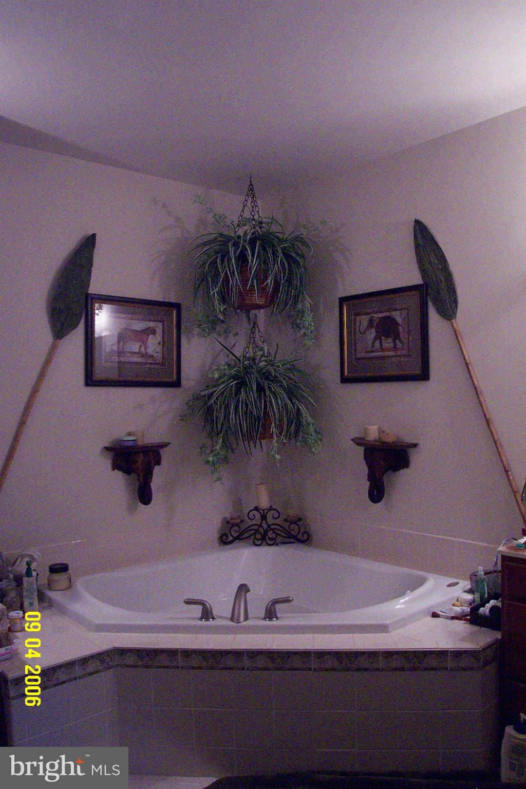 DOMINION VALLEY COUNTRY CLUB - Residential Lease