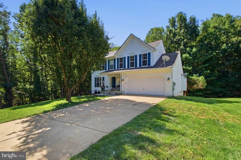 Photo of 14039 Sable Court, WOODBRIDGE, VA 22193 (MLS # VAPW2129536)