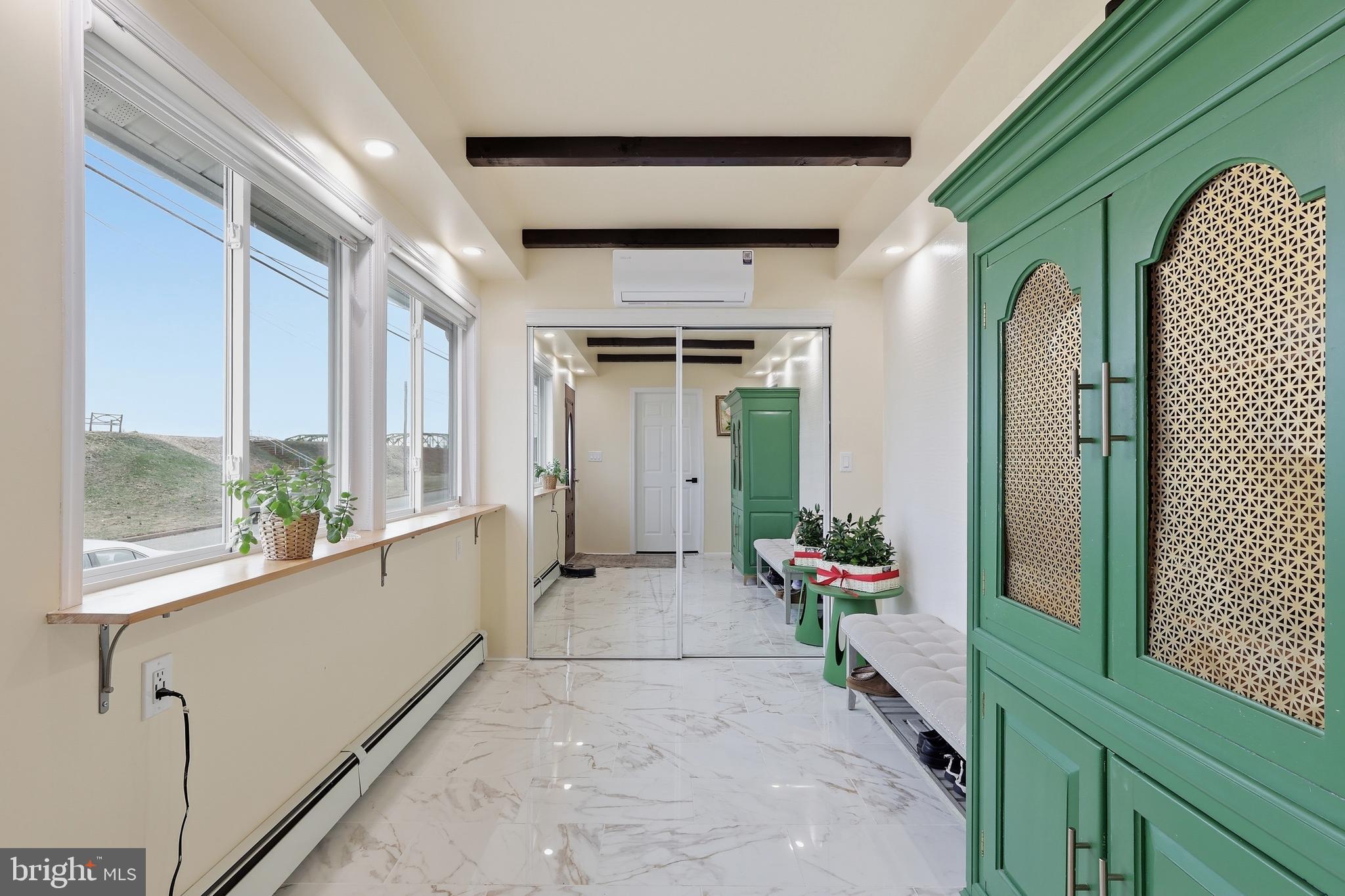 CAPITOL VIEW - Residential