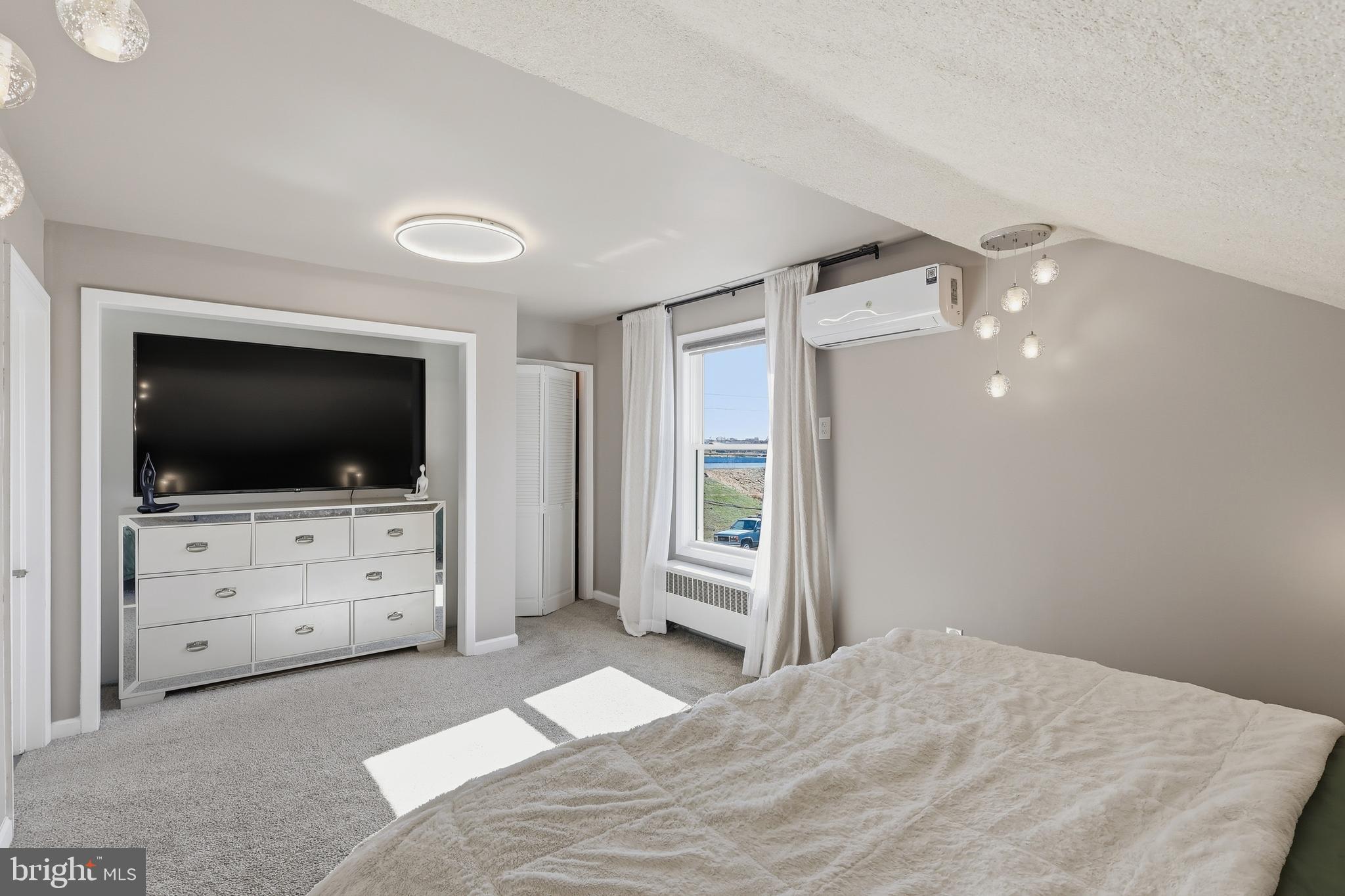 CAPITOL VIEW - Residential