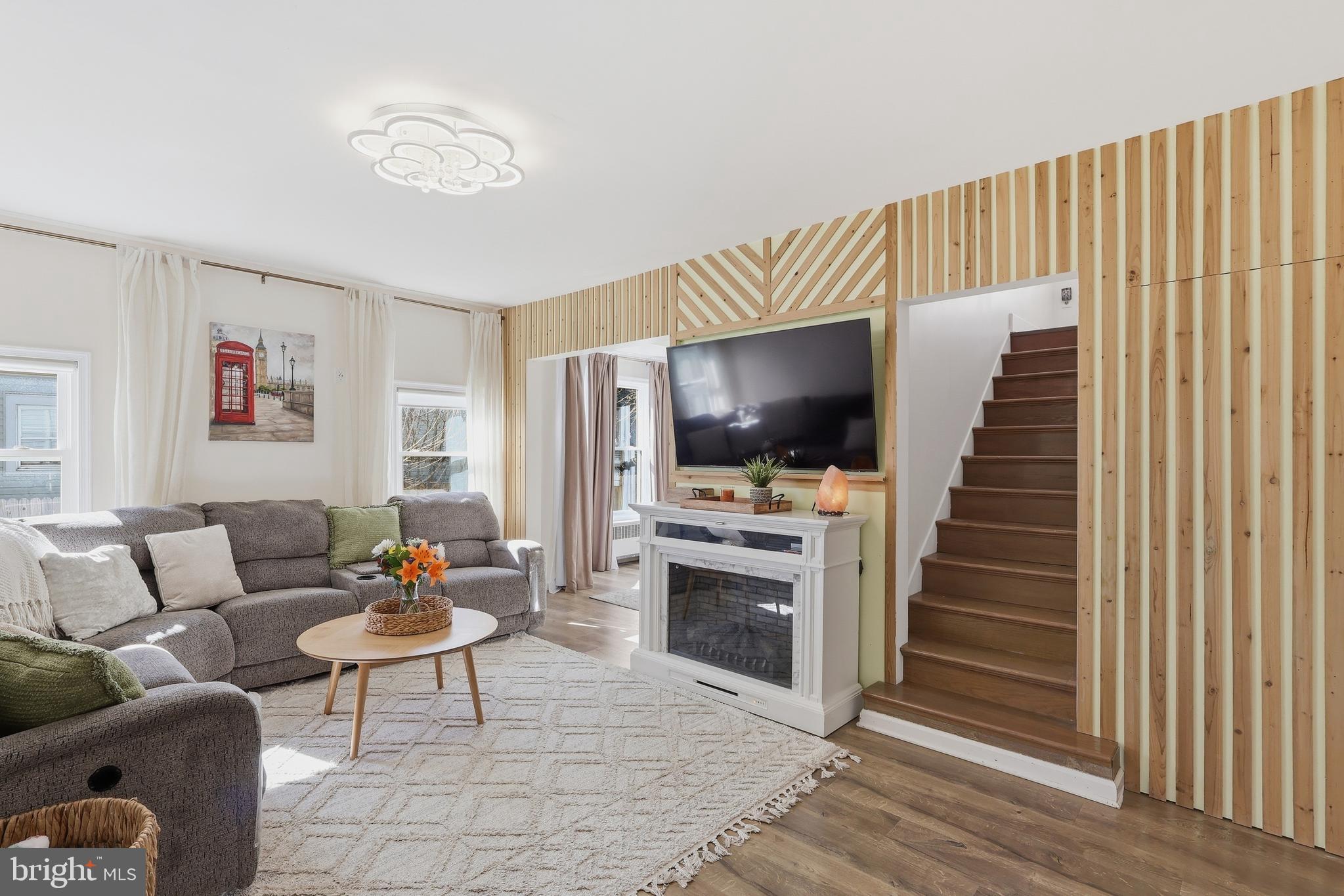 CAPITOL VIEW - Residential