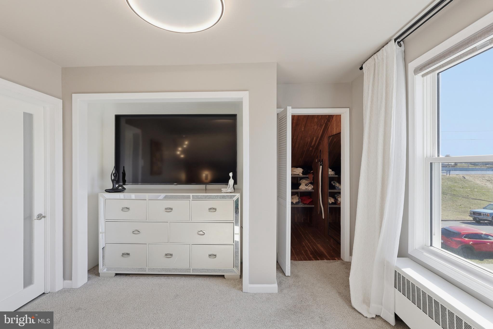 CAPITOL VIEW - Residential