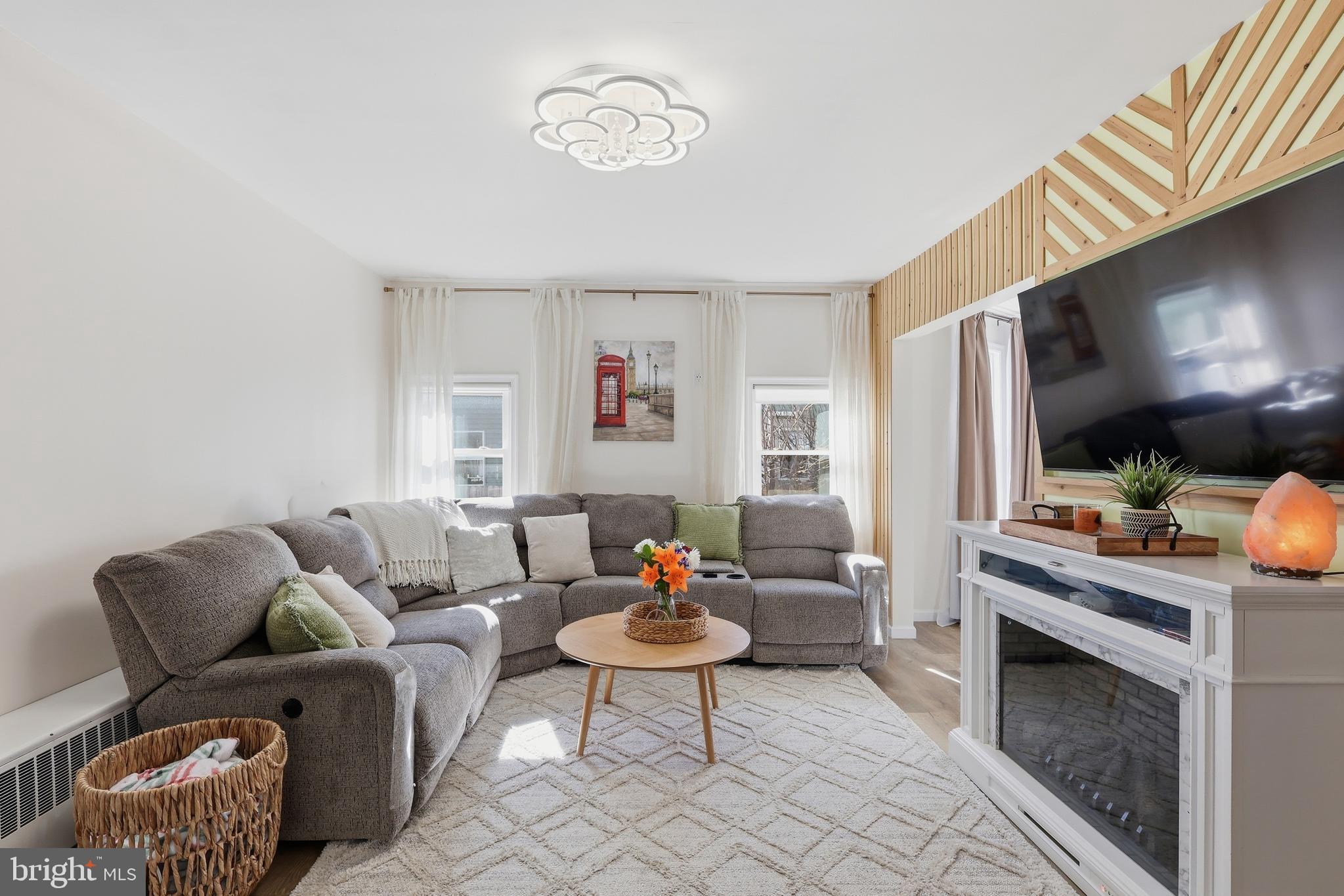 CAPITOL VIEW - Residential