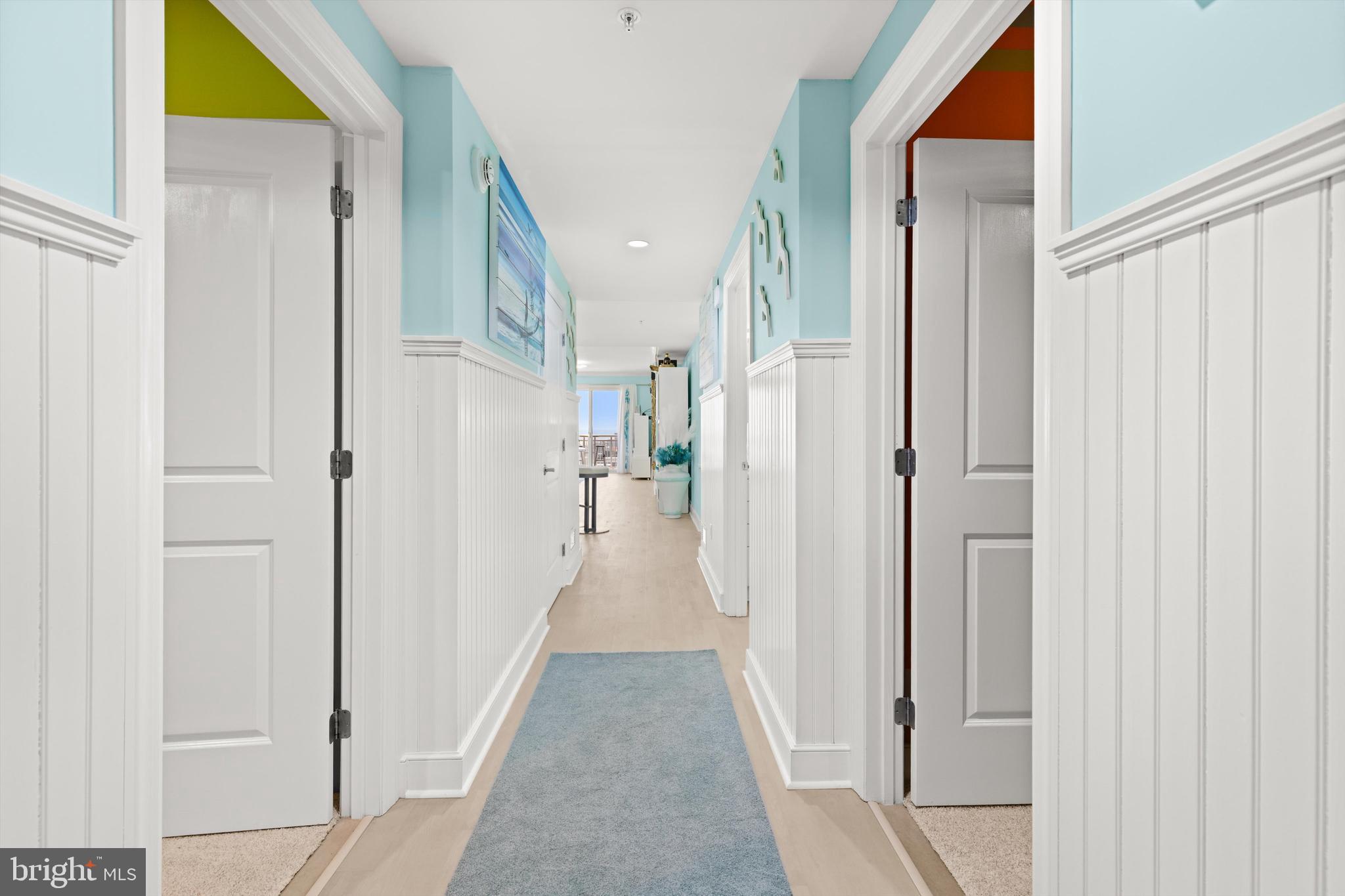 2 48TH STREET 1002 GATEWAY GRAND