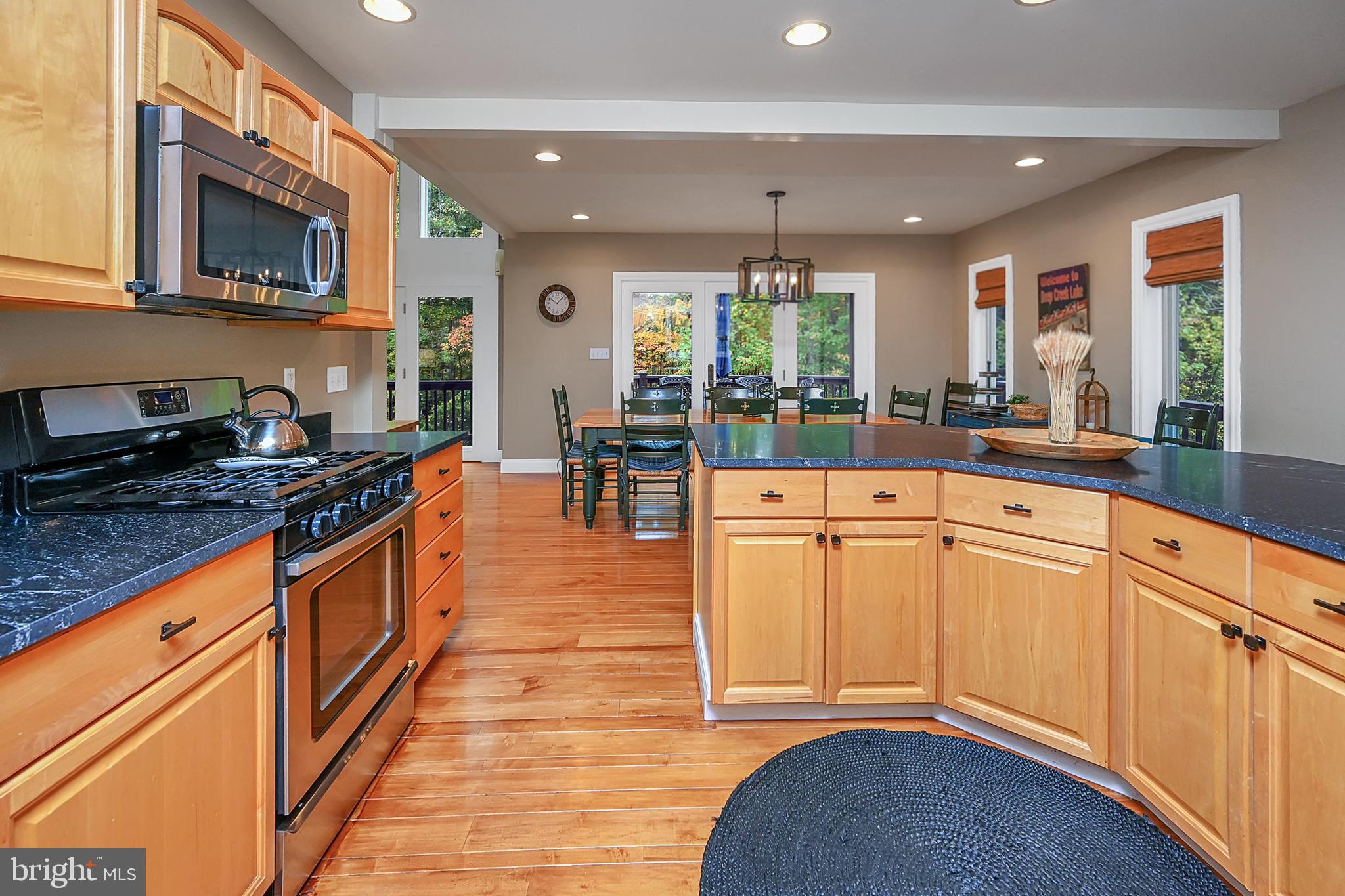 SANDY SHORES - Residential