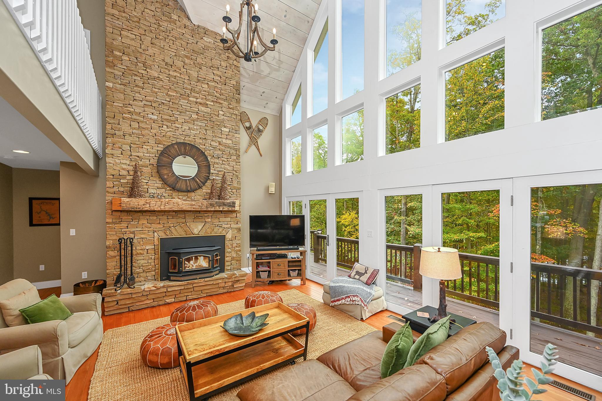 SANDY SHORES - Residential