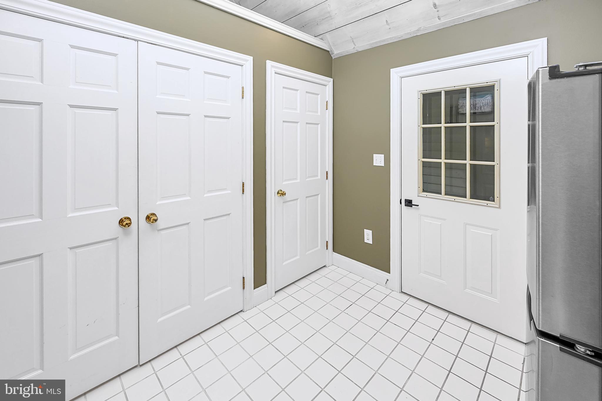 SANDY SHORES - Residential