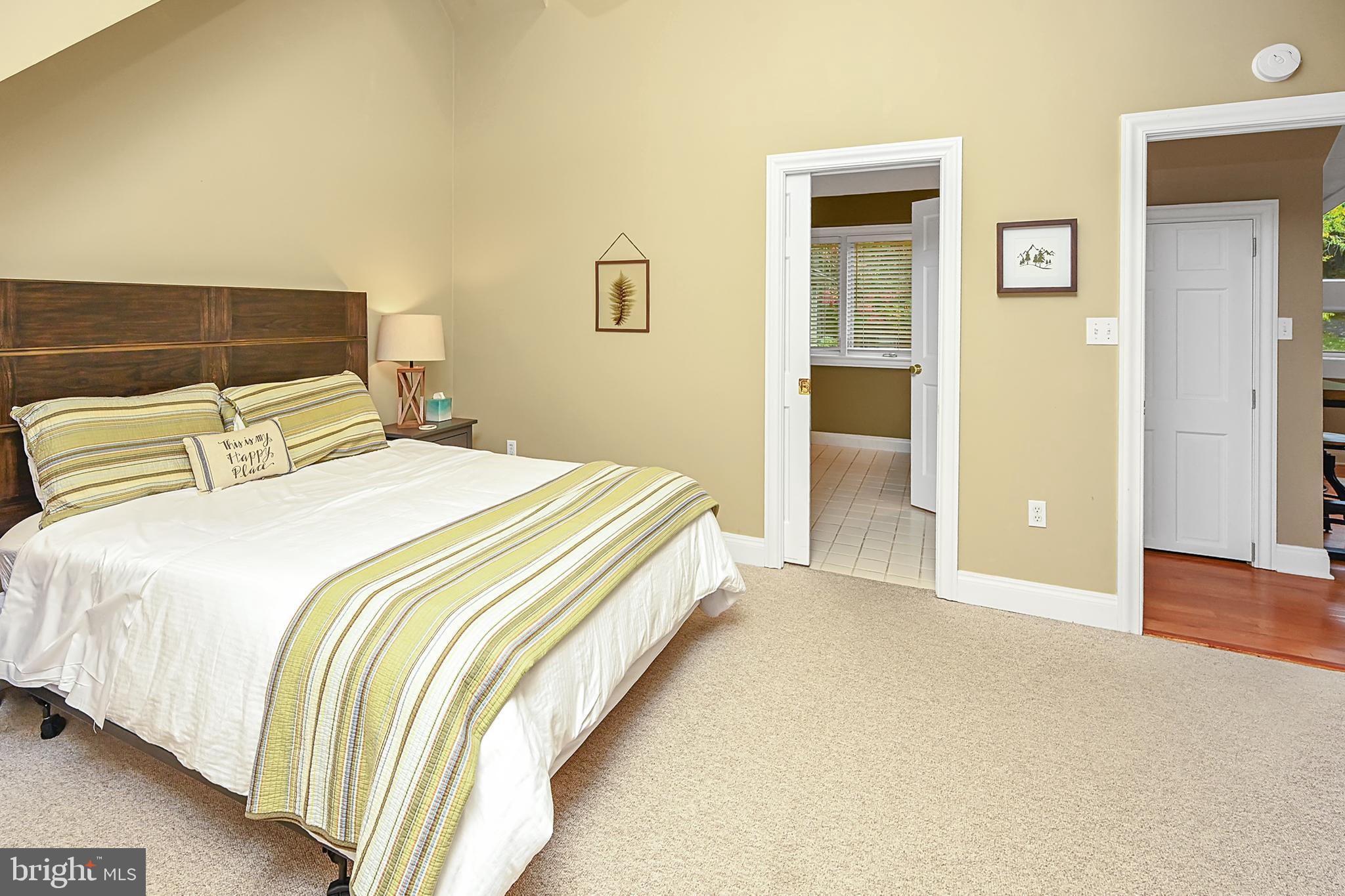 SANDY SHORES - Residential