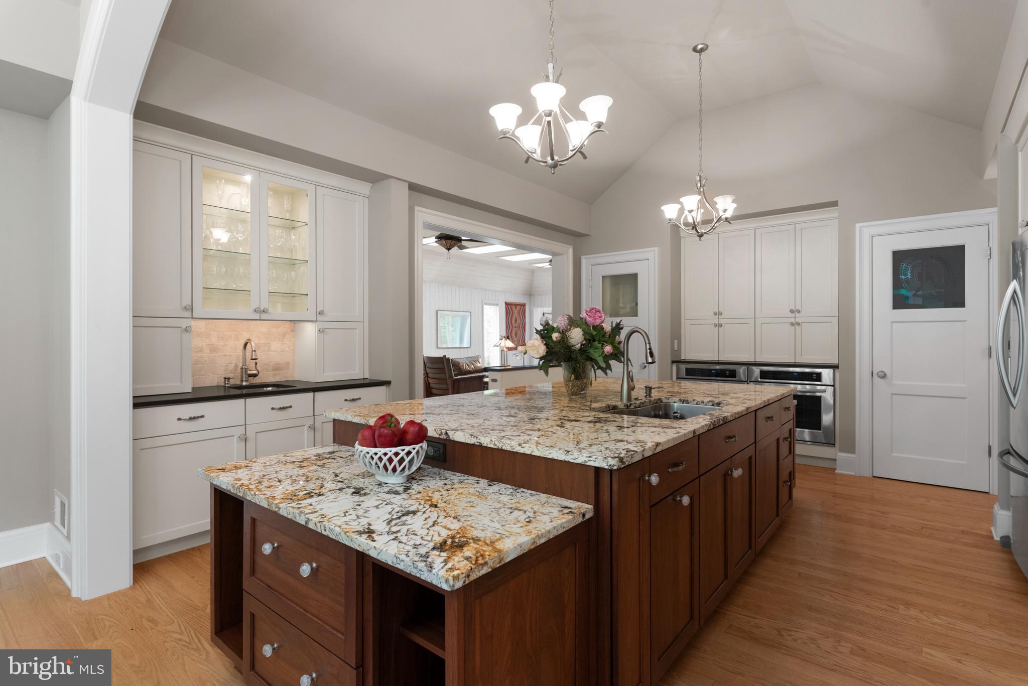 GIBSON ISLAND - Residential