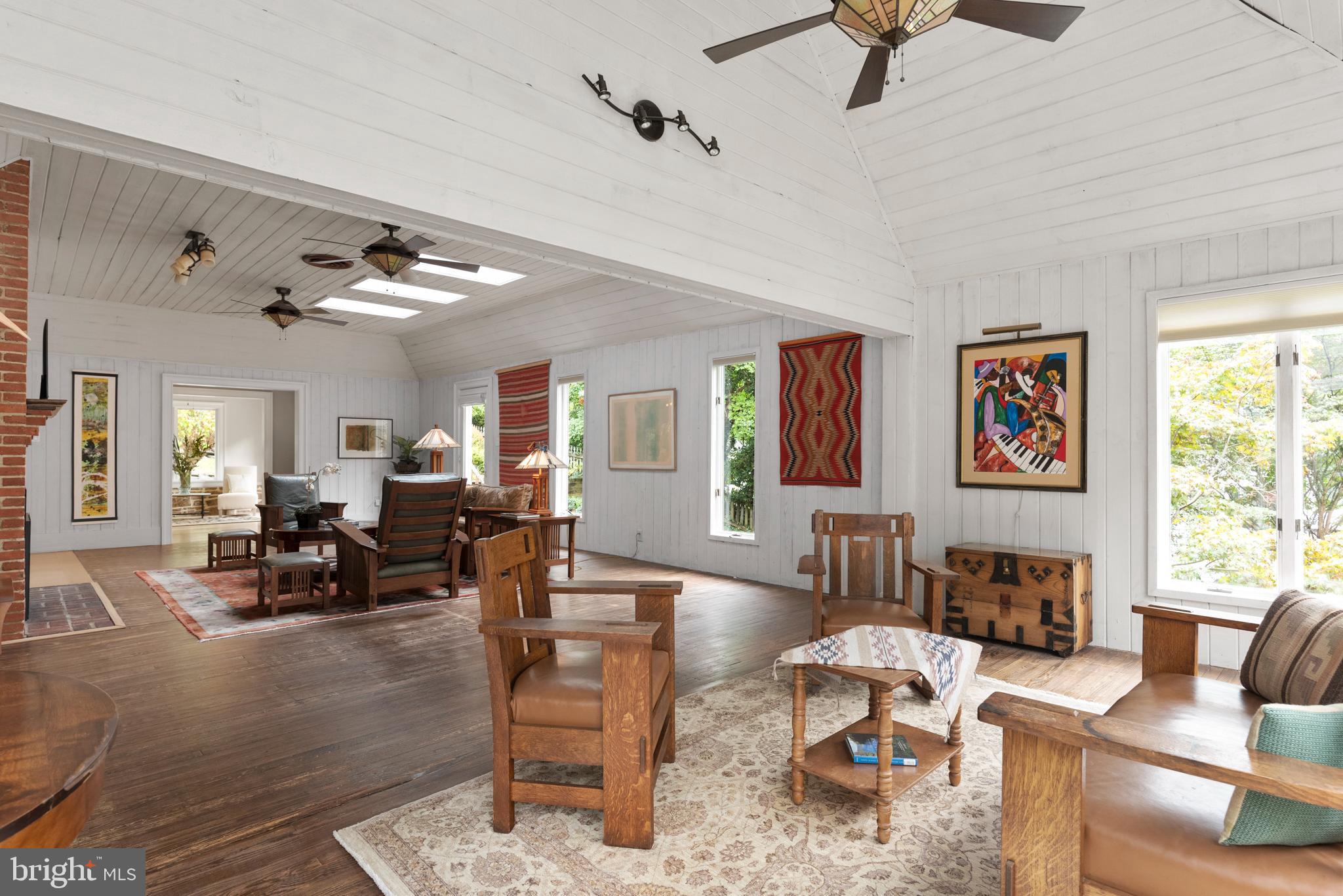 GIBSON ISLAND - Residential