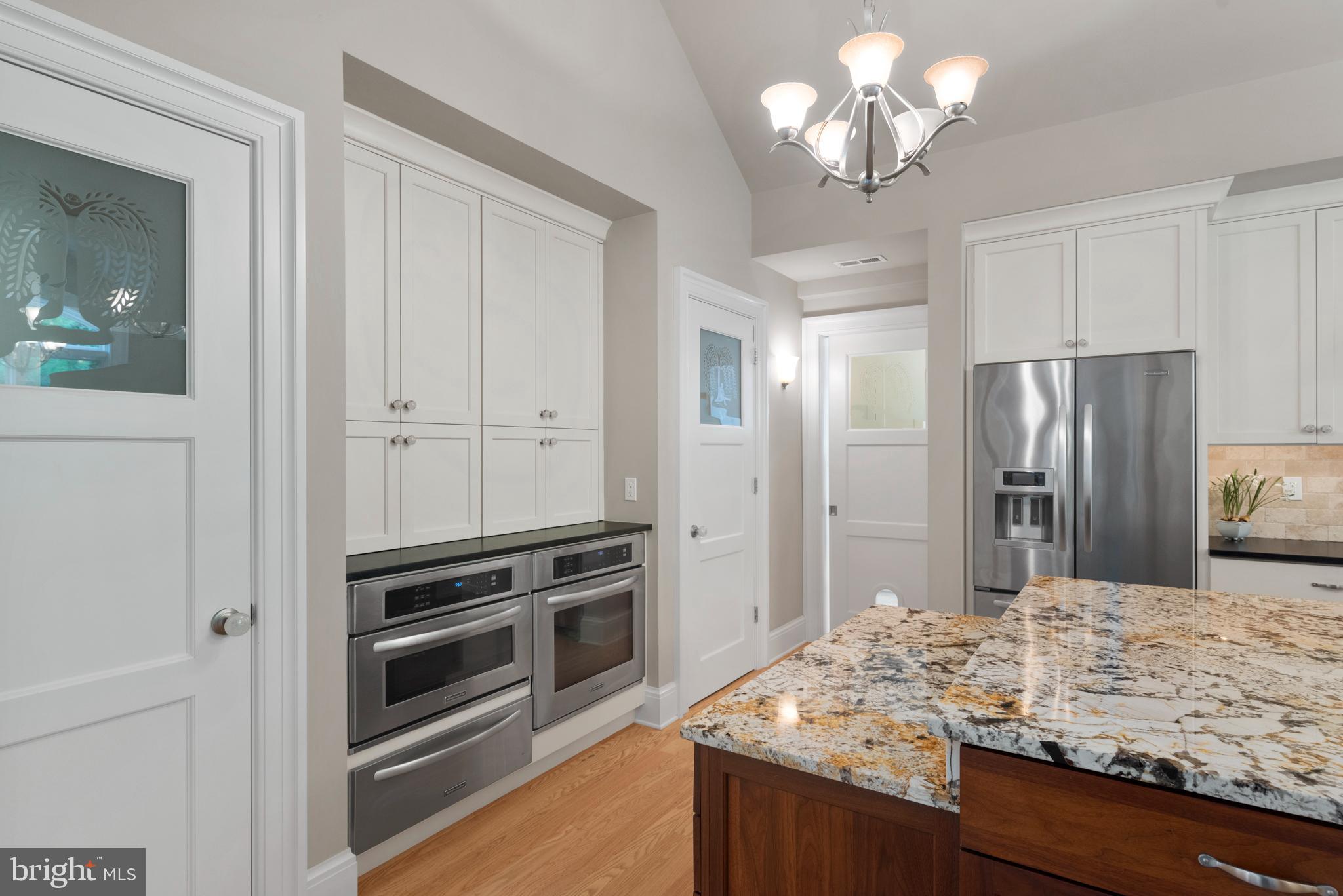 GIBSON ISLAND - Residential