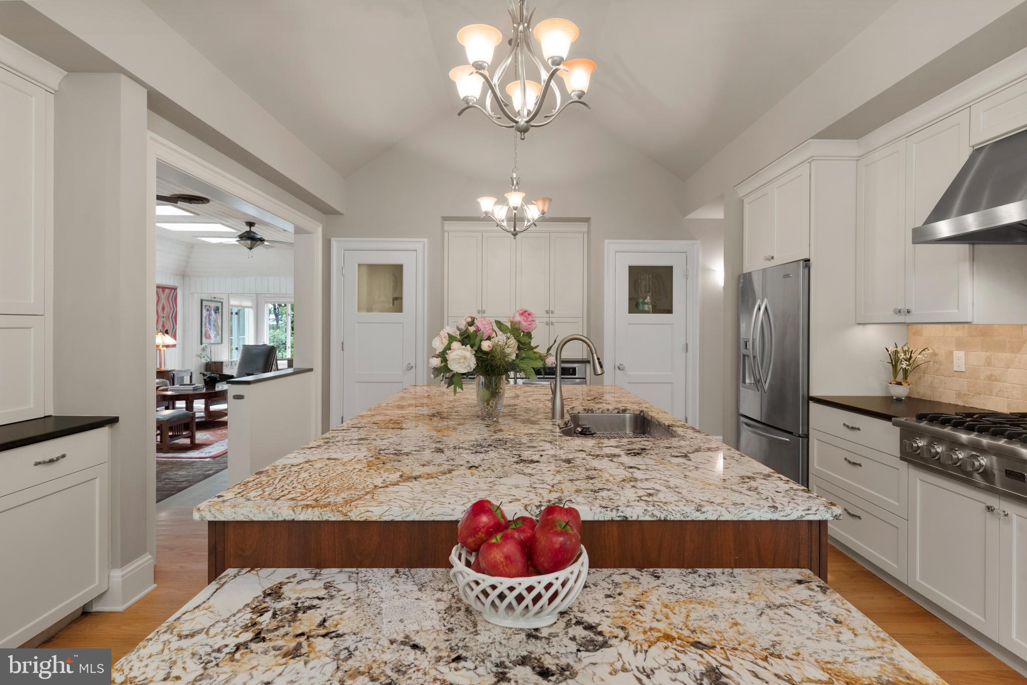 GIBSON ISLAND - Residential