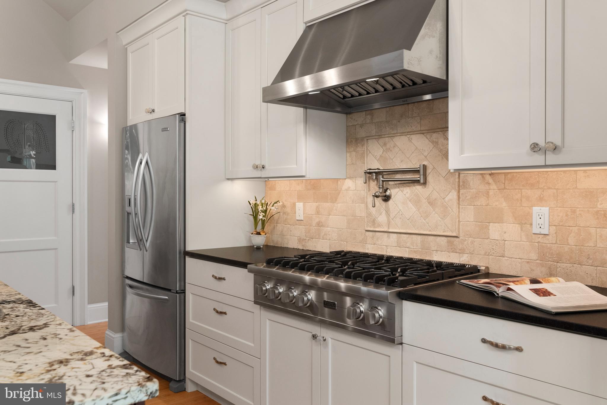 GIBSON ISLAND - Residential