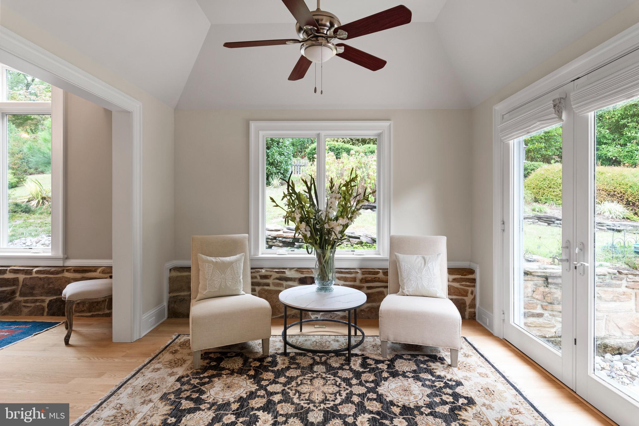 GIBSON ISLAND - Residential