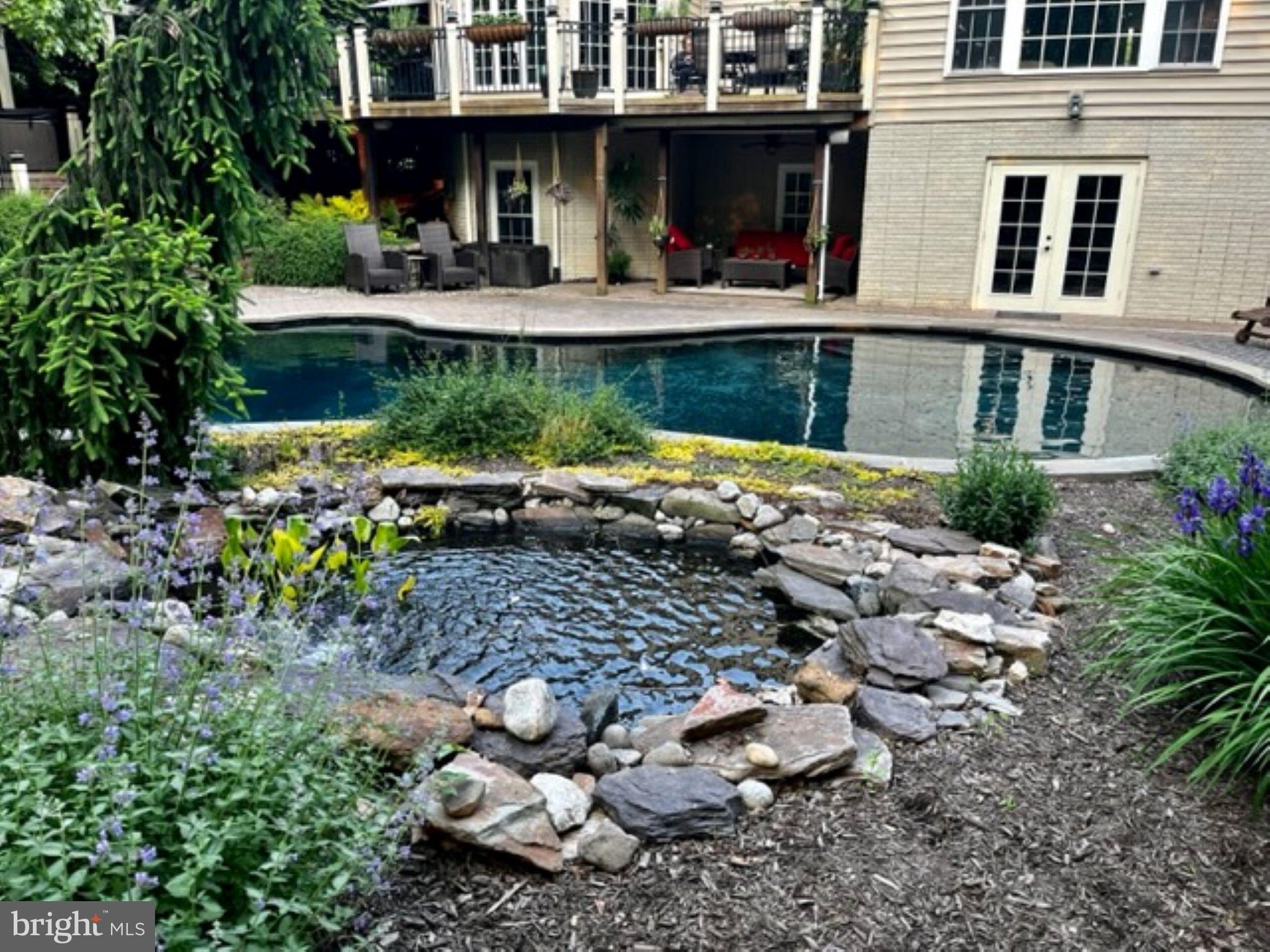 LAKE FOREST - Residential