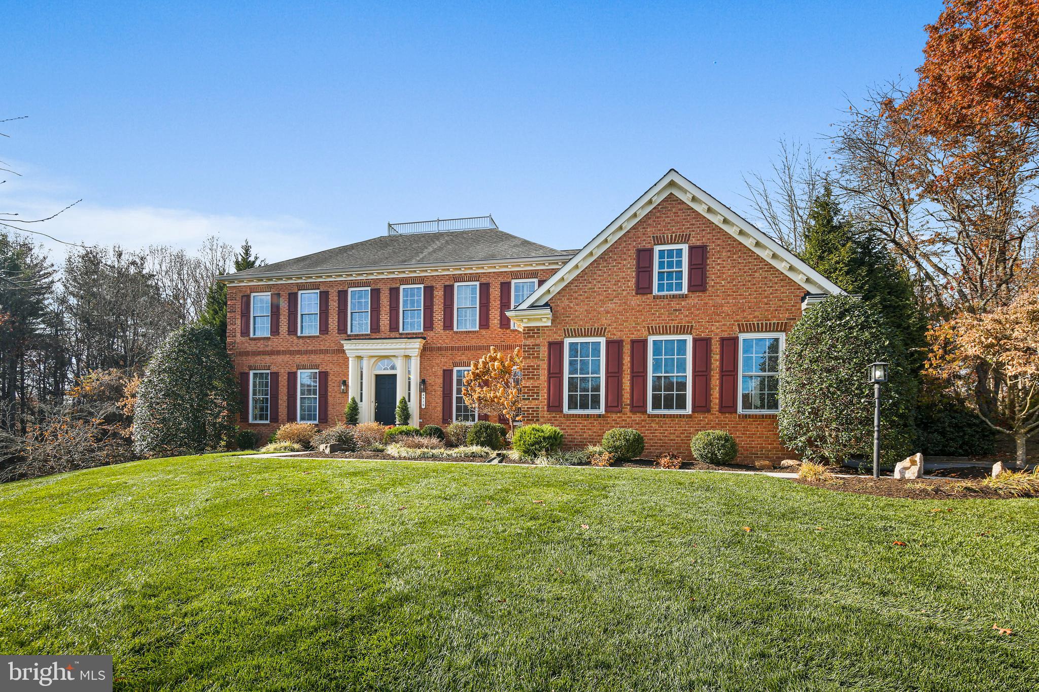 LAKE FOREST - Residential