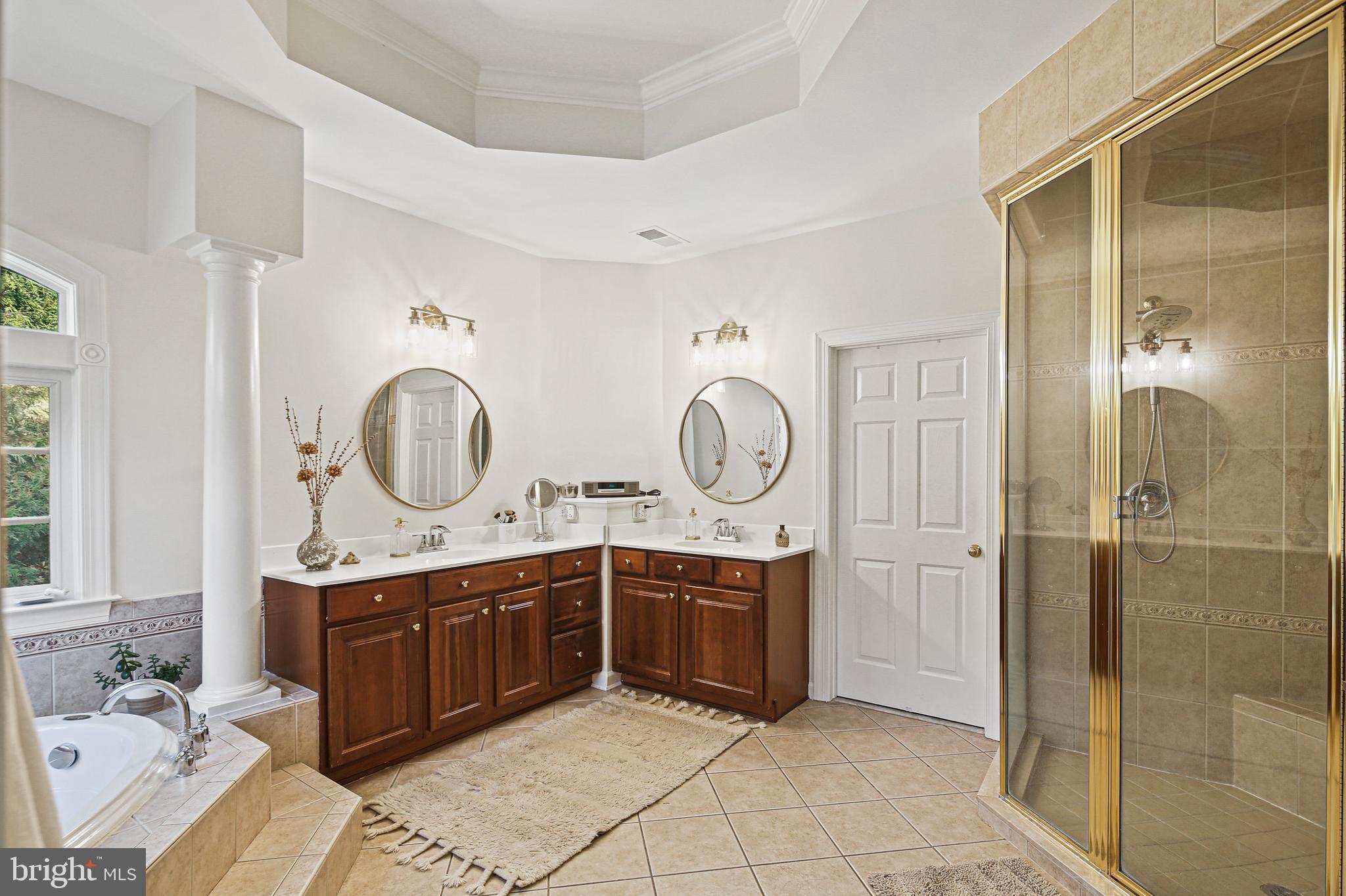 LAKE FOREST - Residential