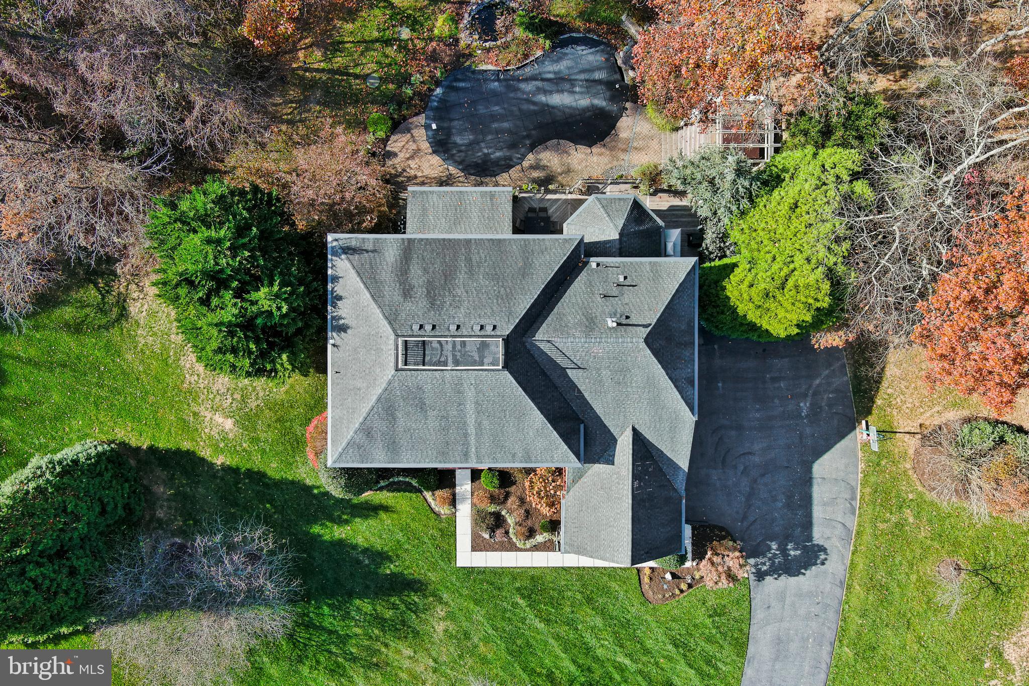 LAKE FOREST - Residential