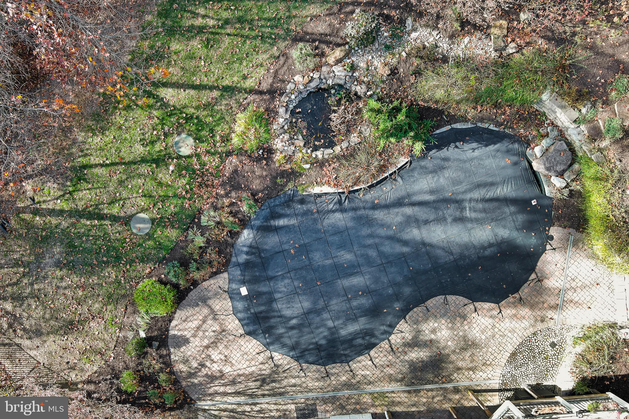 LAKE FOREST - Residential