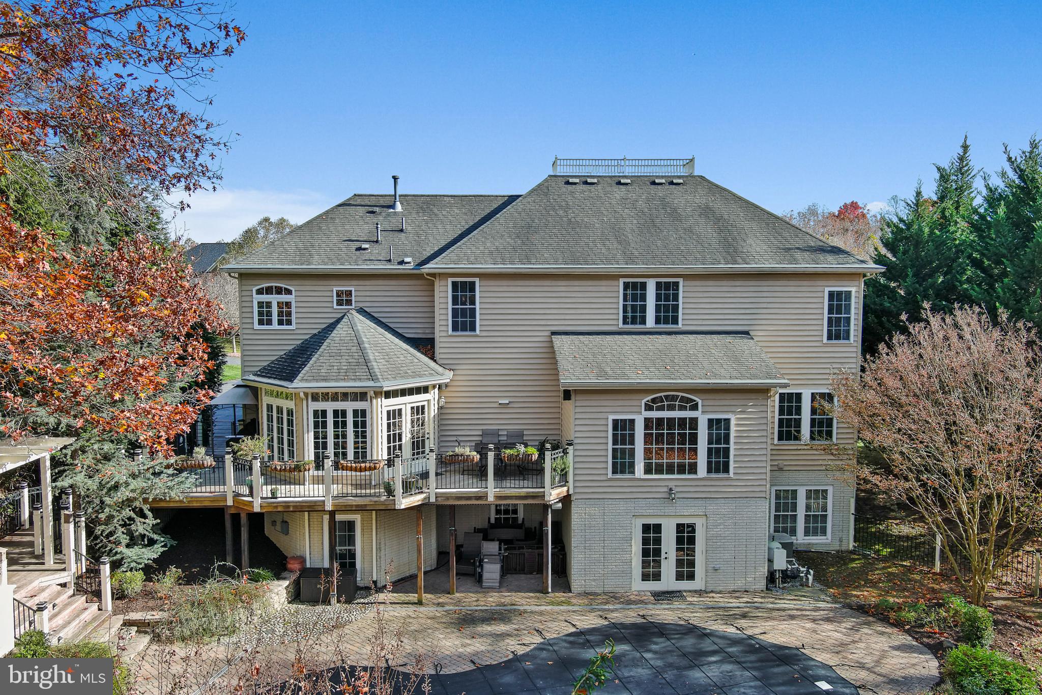 LAKE FOREST - Residential