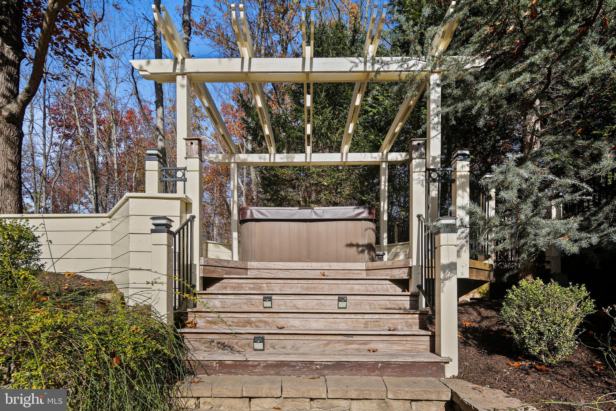 LAKE FOREST - Residential