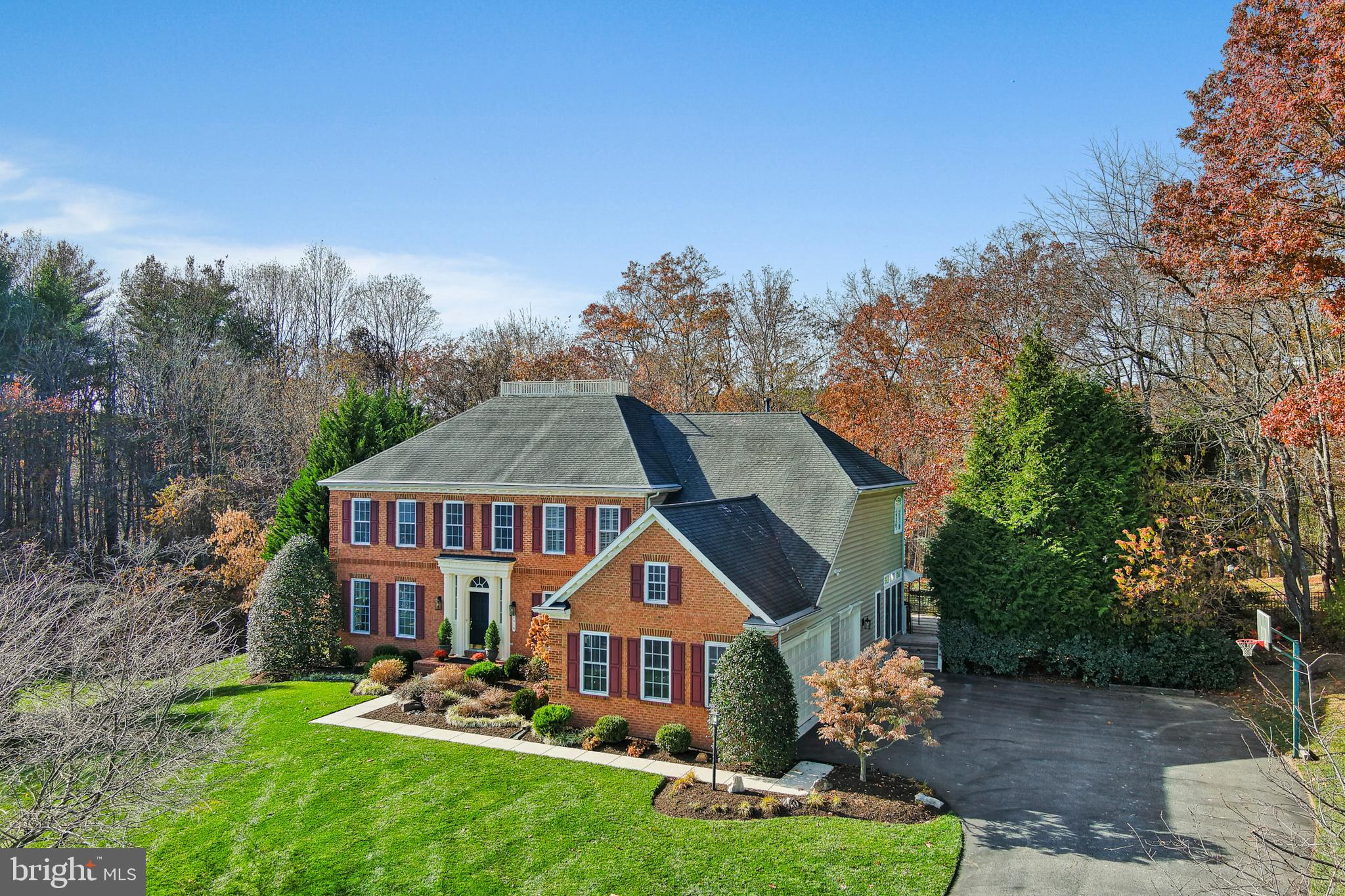 LAKE FOREST - Residential