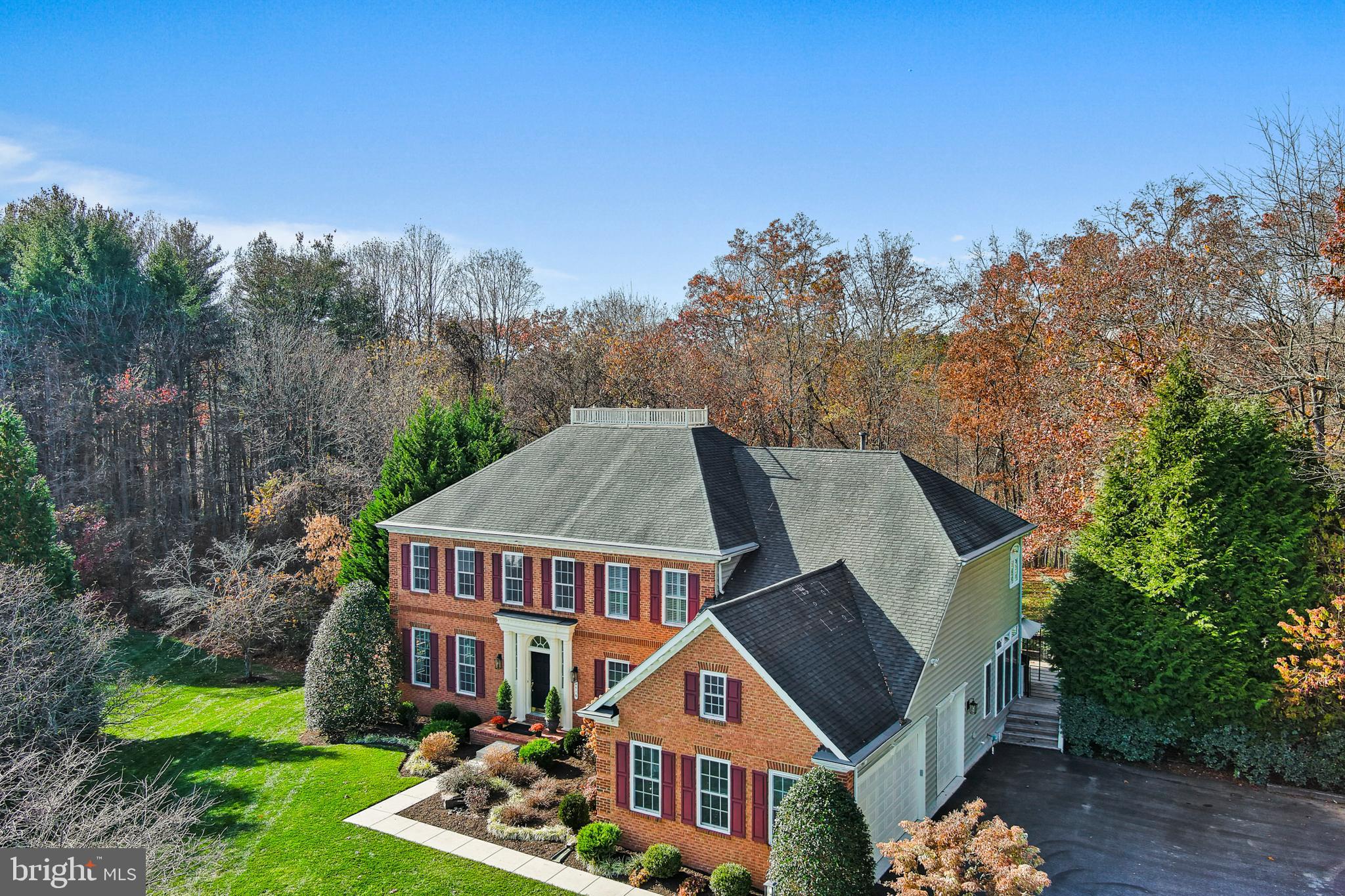 LAKE FOREST - Residential