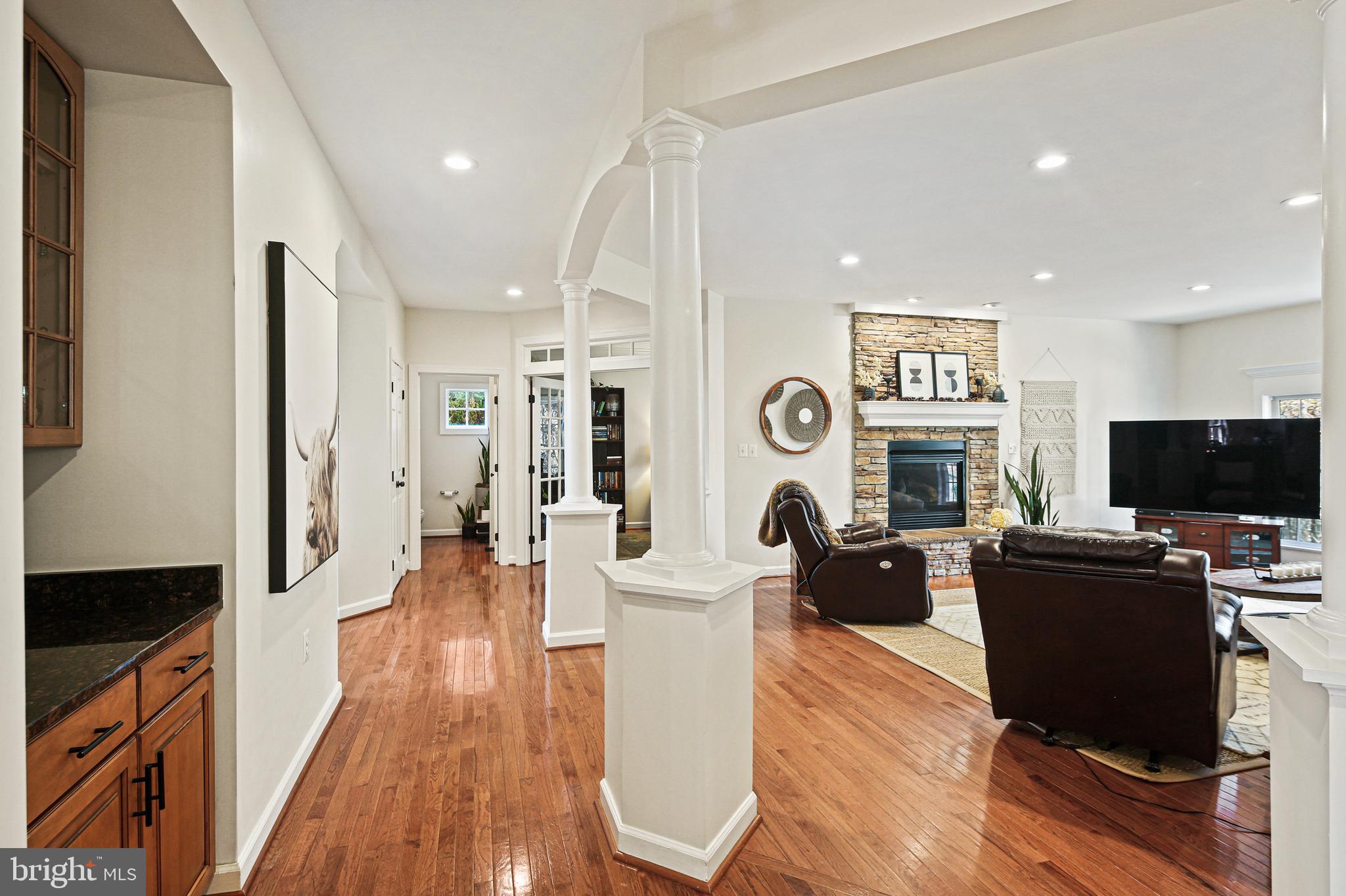 LAKE FOREST - Residential