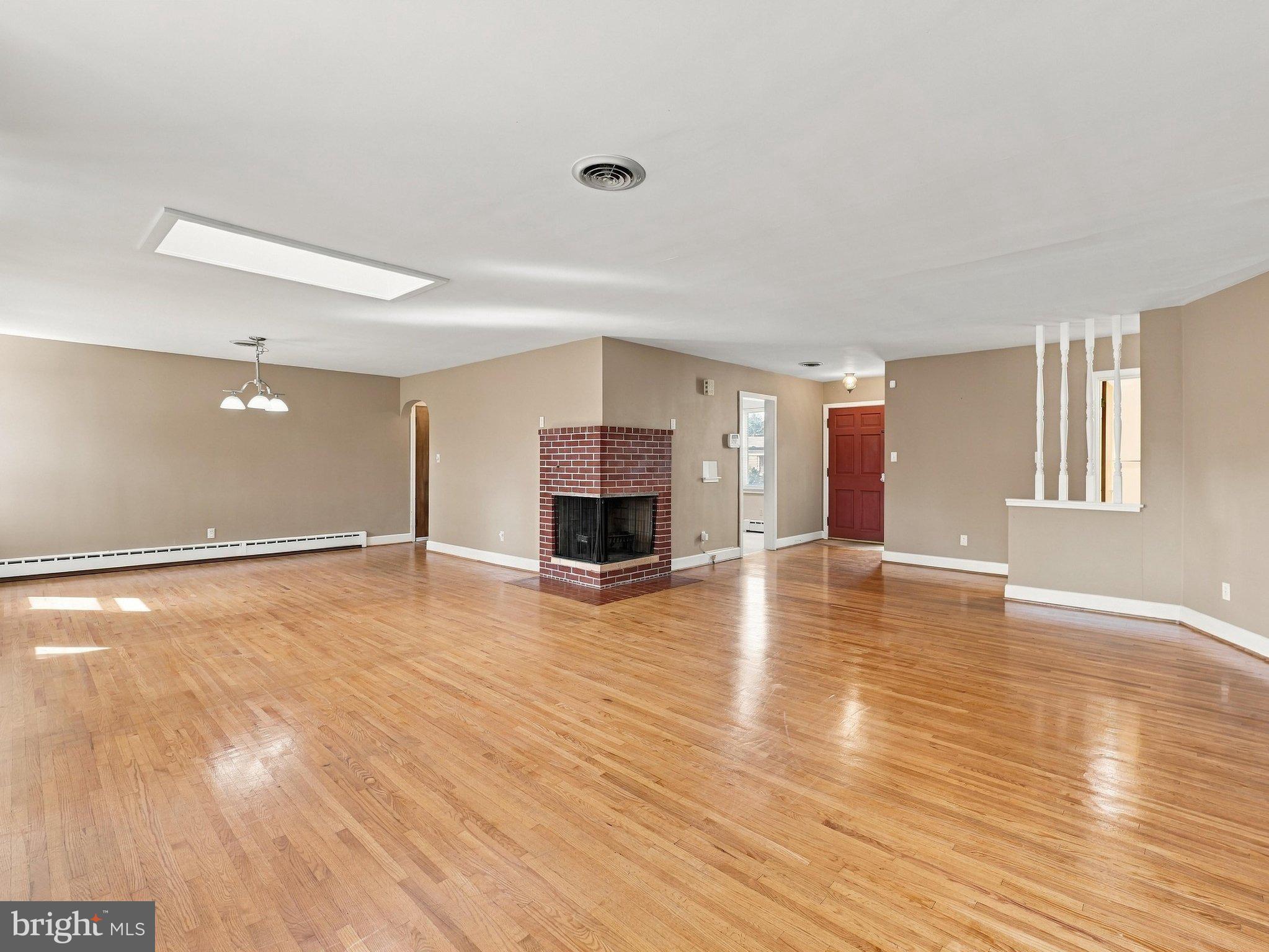 135 NORTHEAST AVENUE