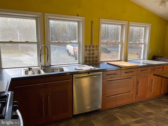 ABERDEEN HILLS - Residential